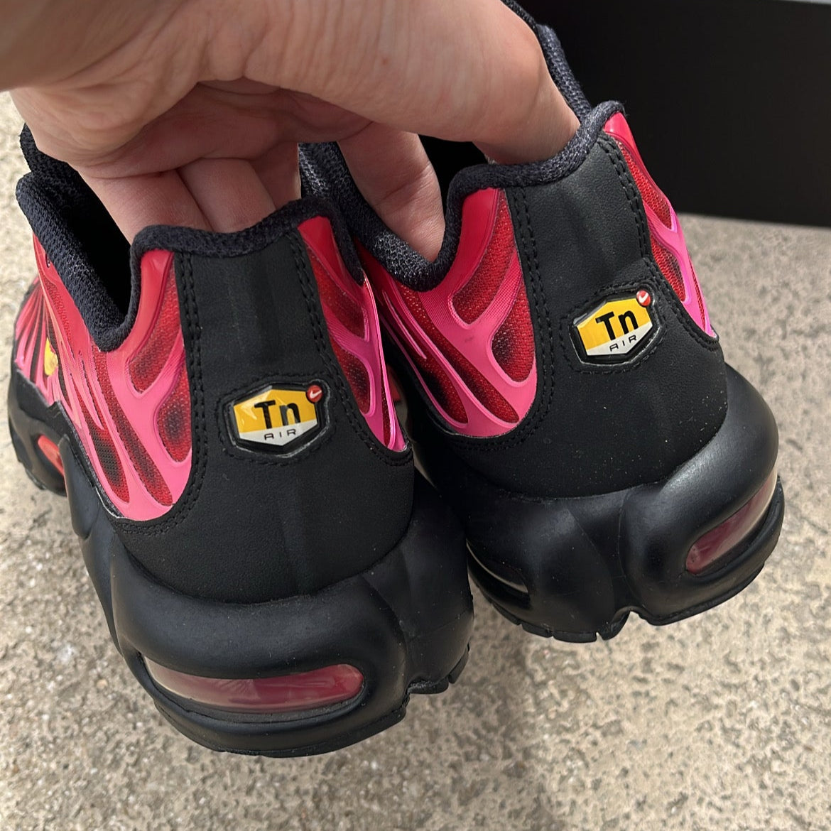 Tn Supreme Red - EU44.5 / US10.5 / UK9.5