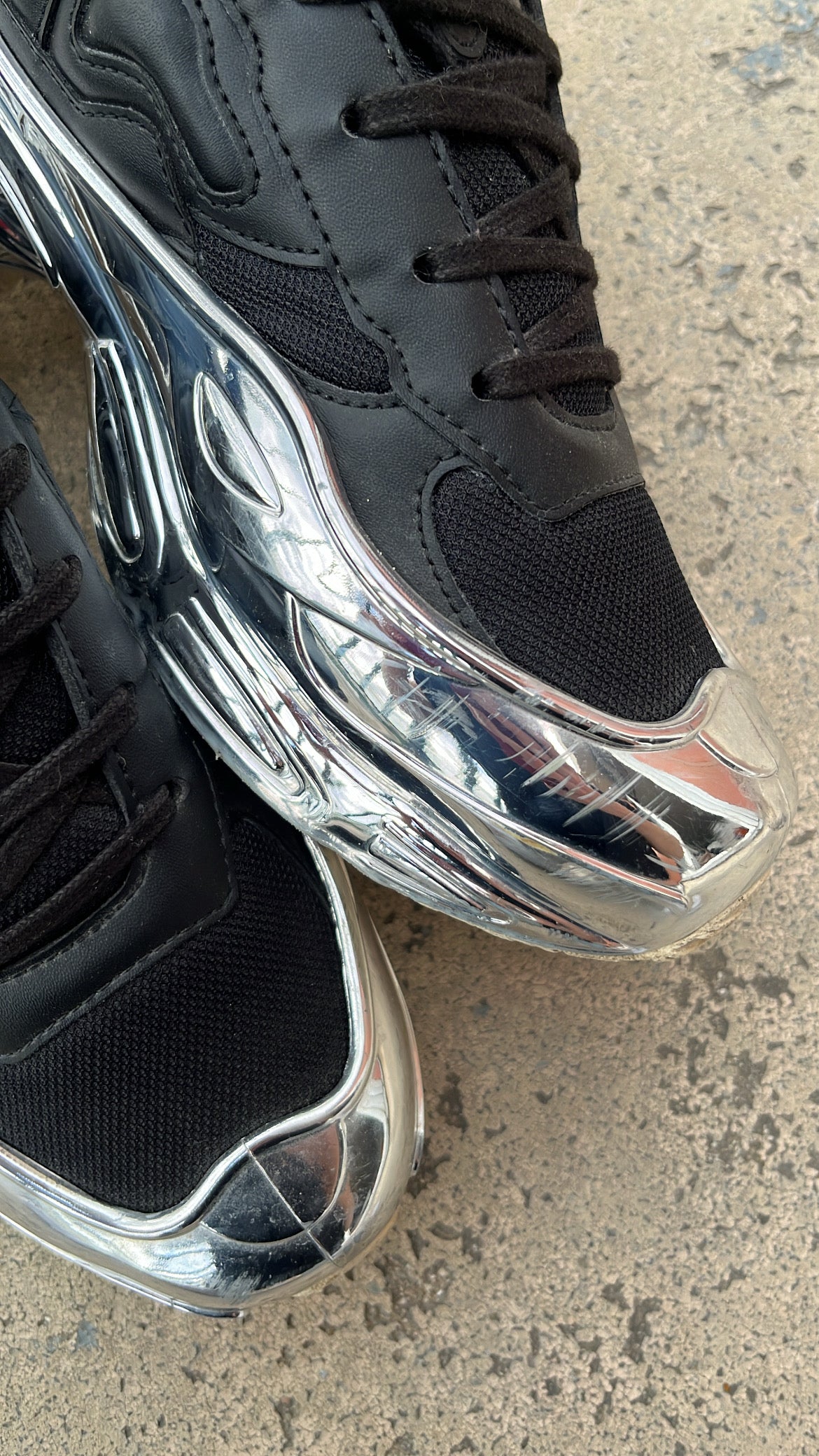 Adidas Ozweego Raf Simons Black - EU42 / US8.5 / UK7.5