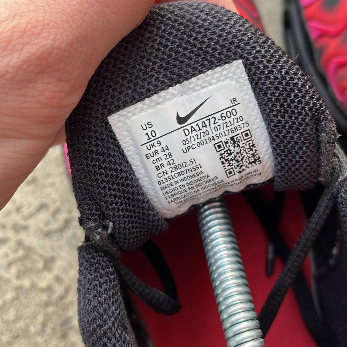 Tn Supreme Red - EU44 / US10 / UK9