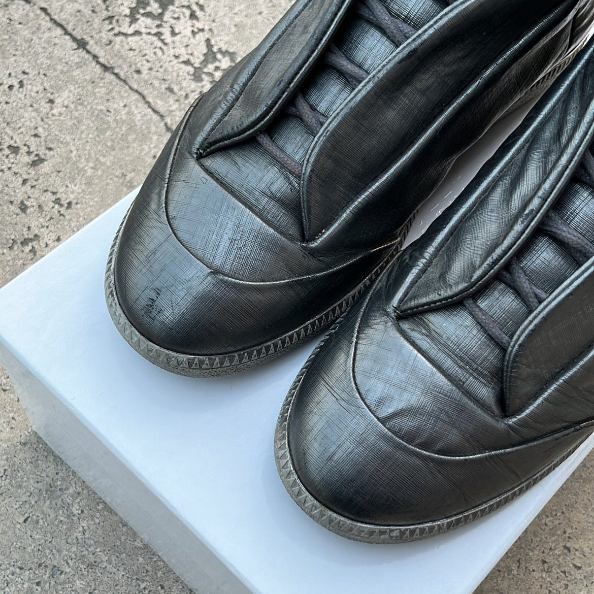 Maison Margiela Future Metallic - EU41 / US8 / UK7