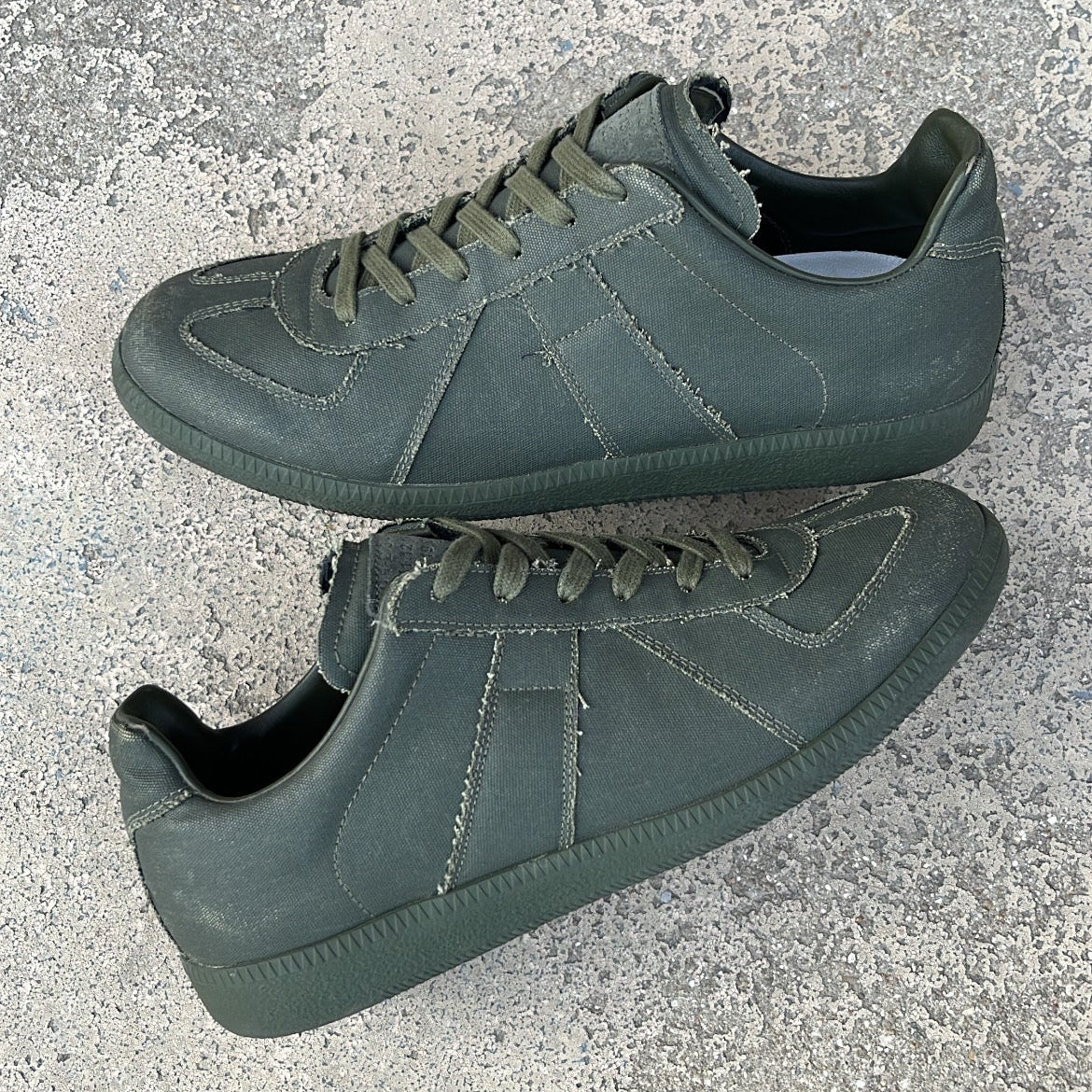 Maison Margiela GAT Distressed Canvas Green - EU41 / US8 / UK7