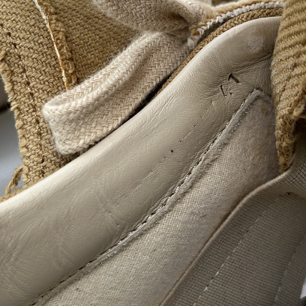 Maison Margiela GAT Canvas Beige - EU41 / US8 / UK7