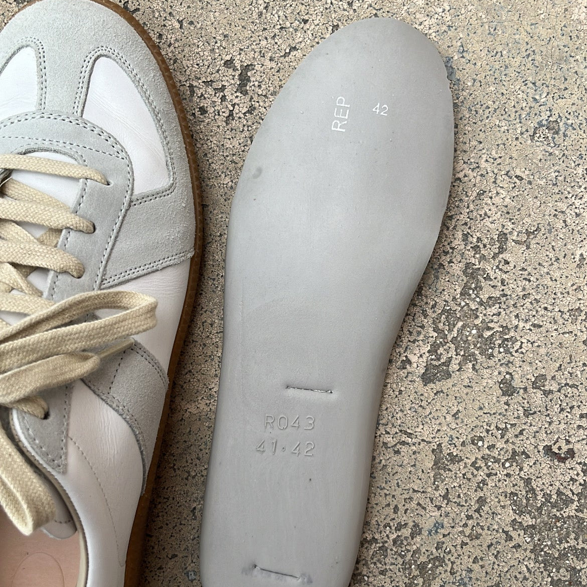 Maison Margiela GAT White Grey - EU42 / US8.5 / UK7.5