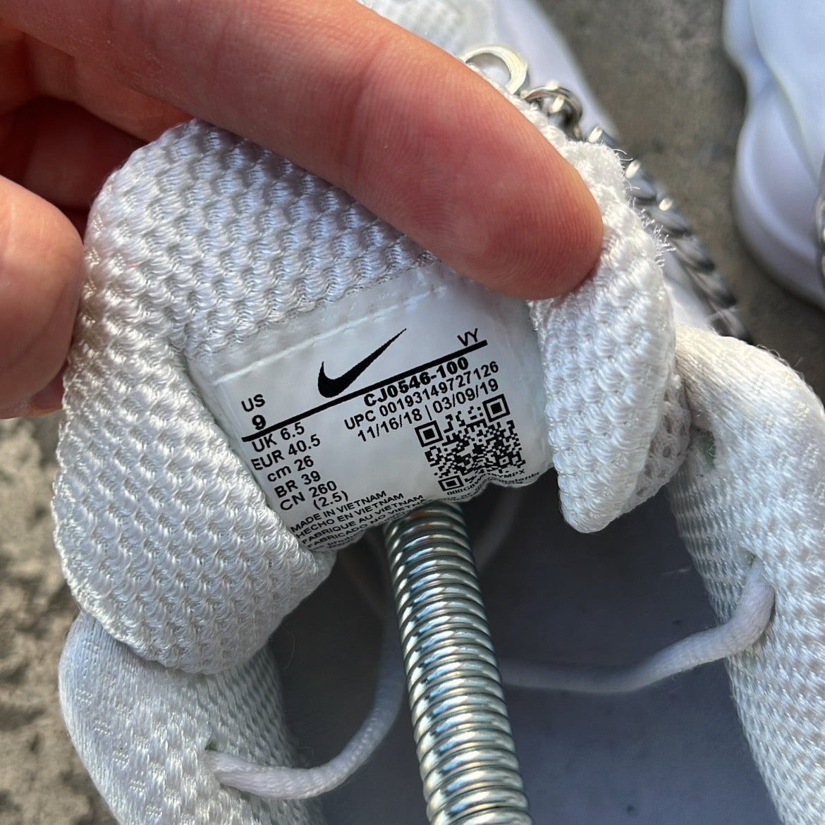 Shox CDG White - EU40.5 / US7.5 / UK6.5
