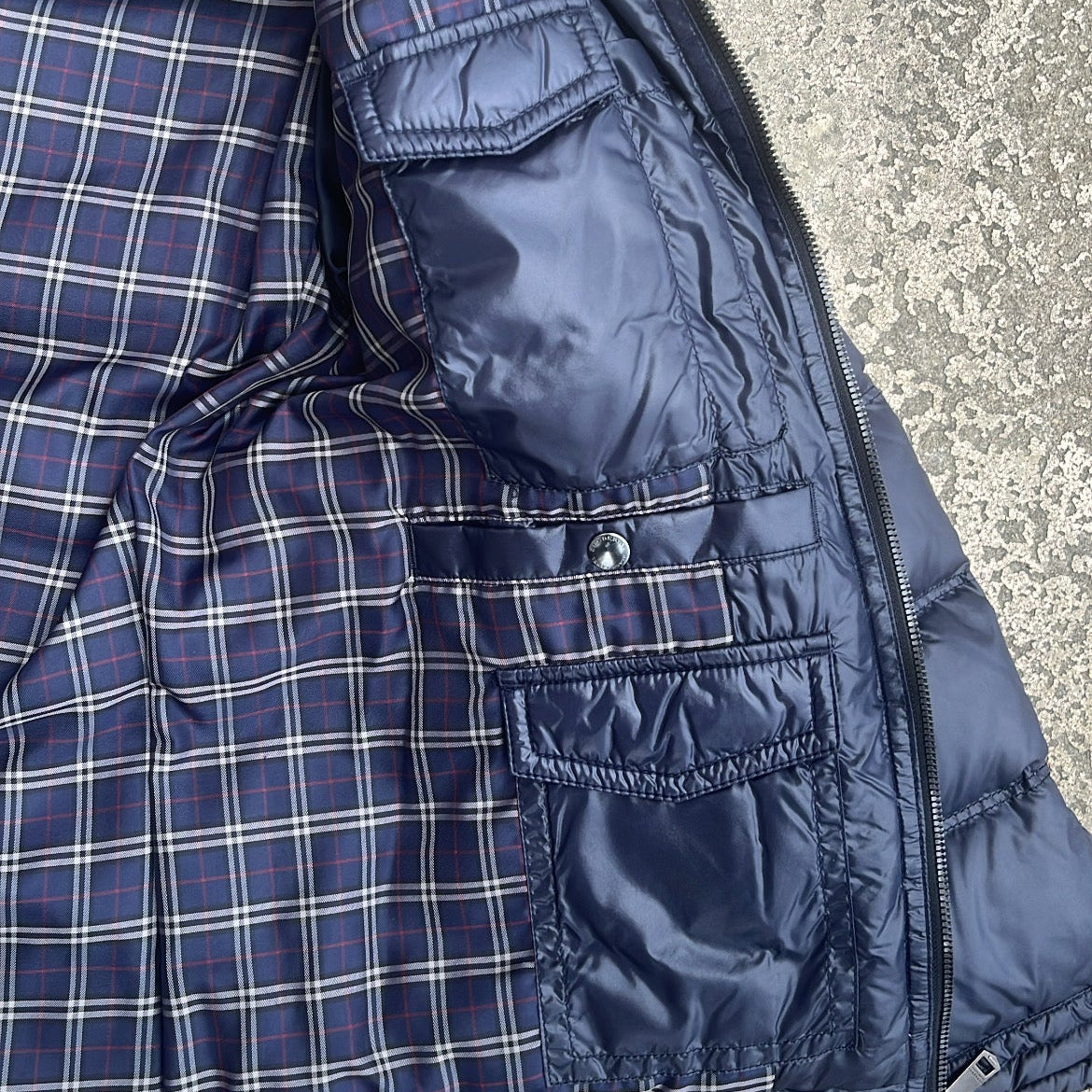 Burberry Black Label Glossy Navy Blue Jacket - M - Real Silver Fox Fur