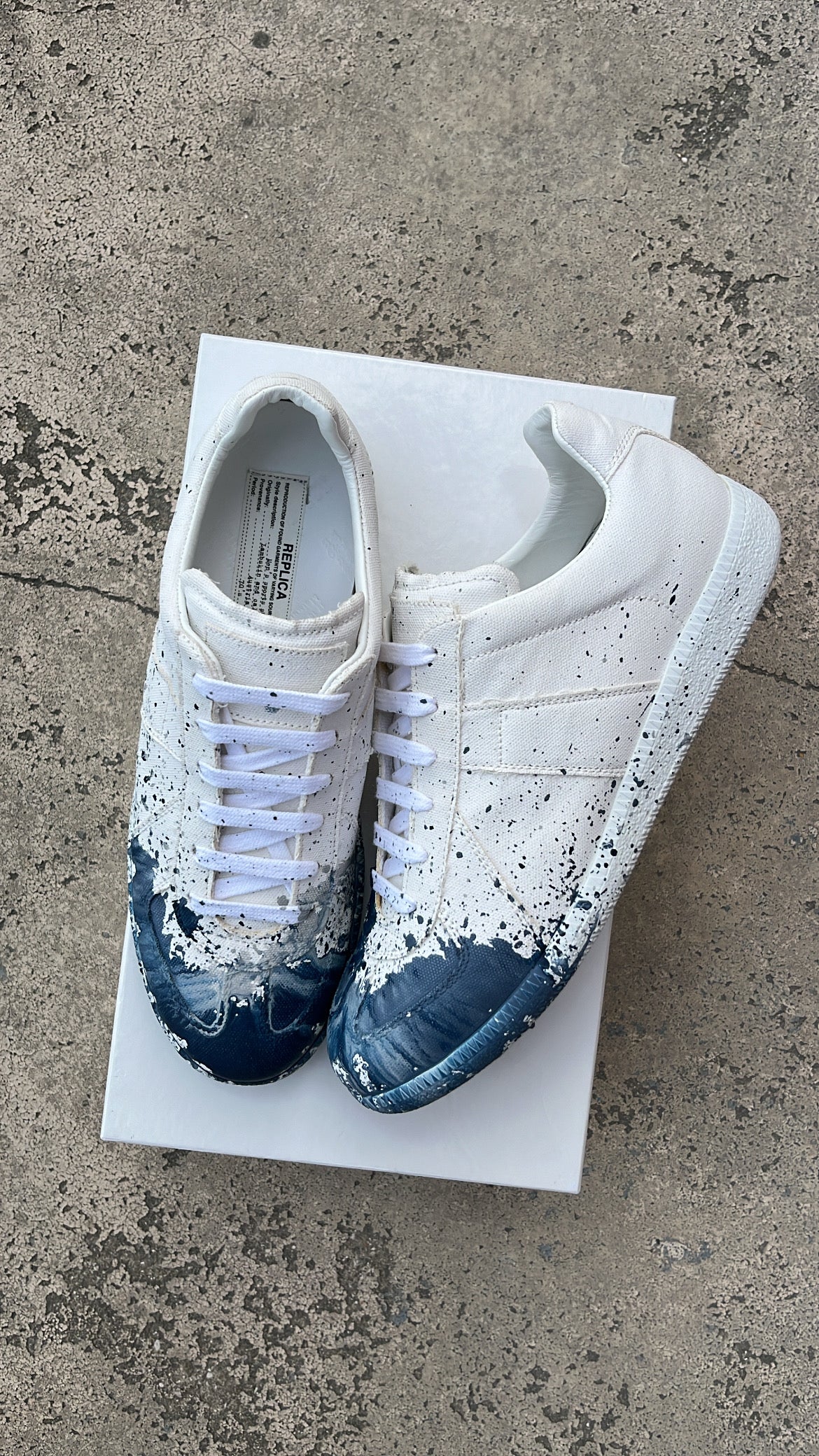 Maison Margiela GAT Paint Splatter Oil Blue - EU41 / US8 / UK7