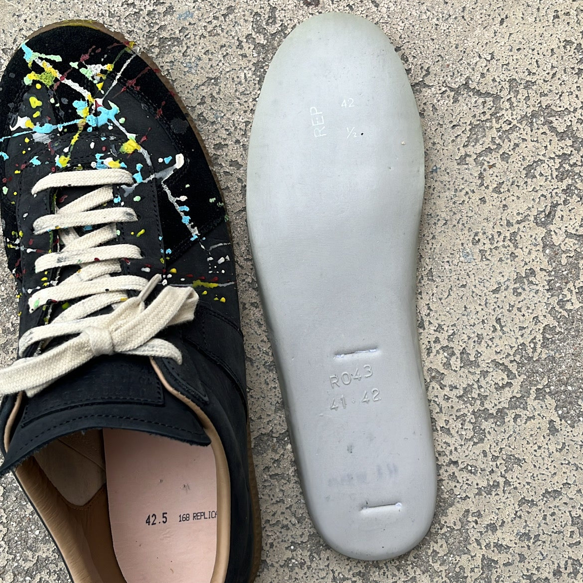 Maison Margiela GAT Paint Splatter Black - EU42.5 / US7 / UK6