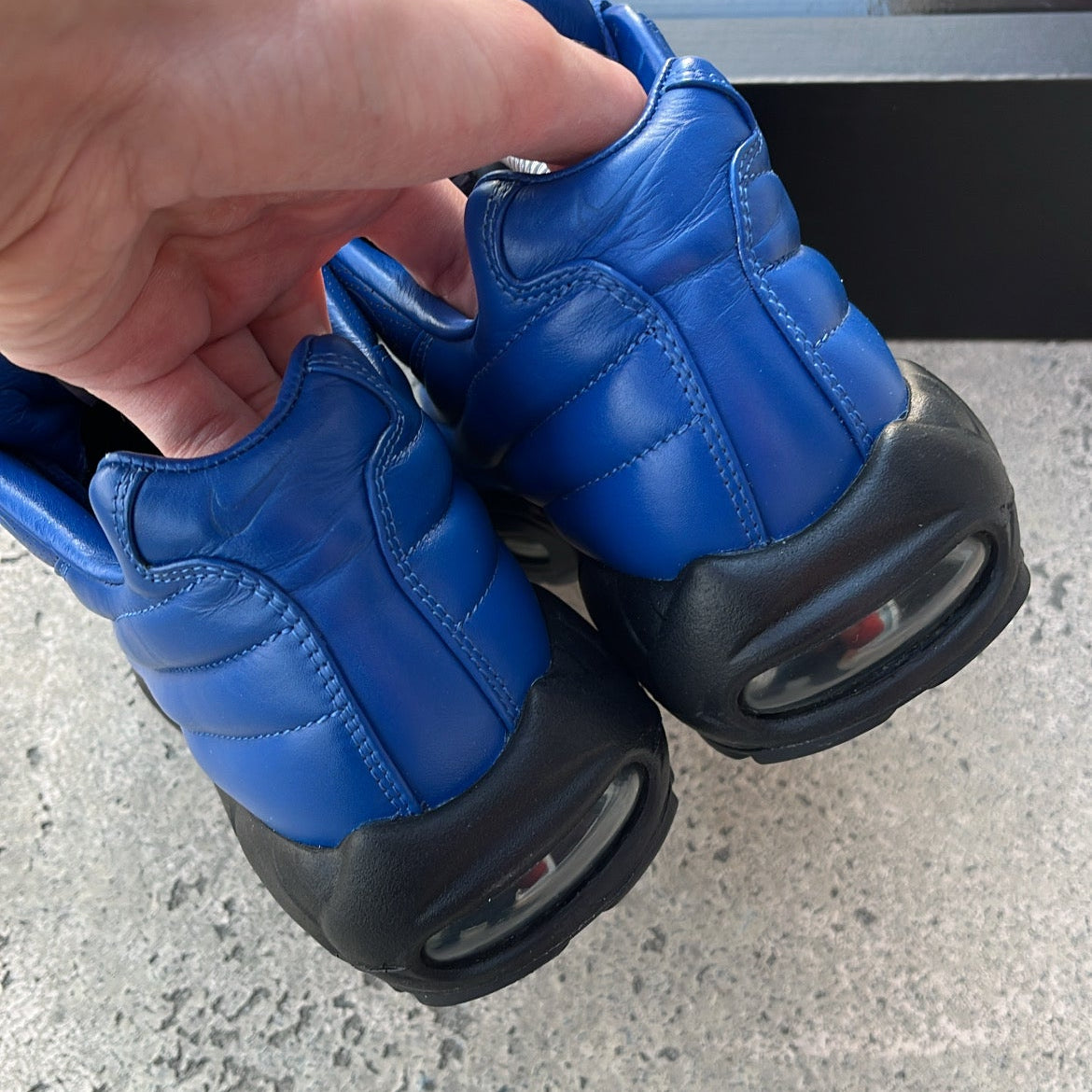 Air Max 95 Supreme Blue - EU42.5 / US9 / UK8