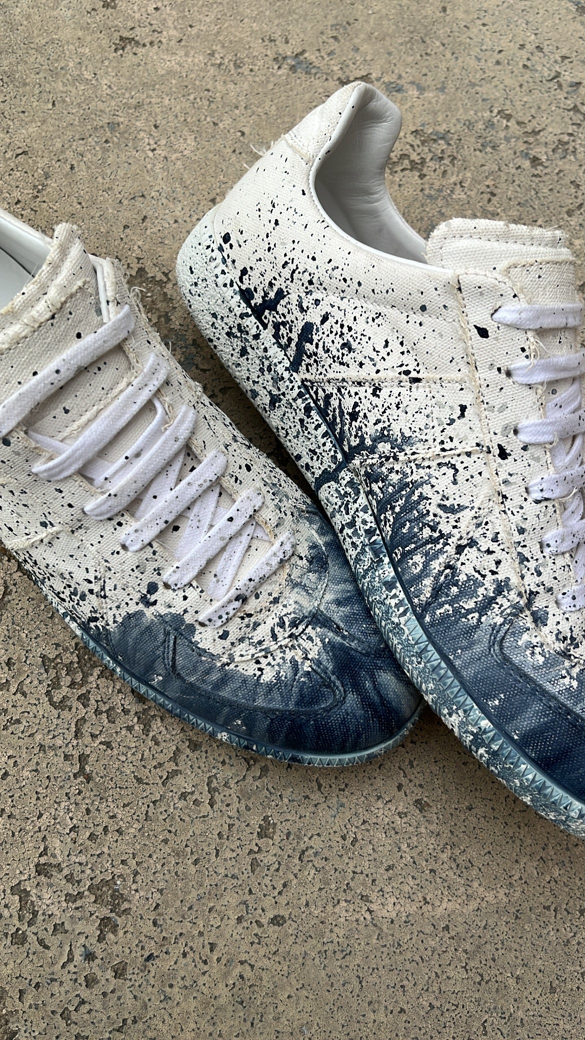 Maison Margiela GAT Paint Splatter Oil Blue - EU42 / US8.5 / UK7.5