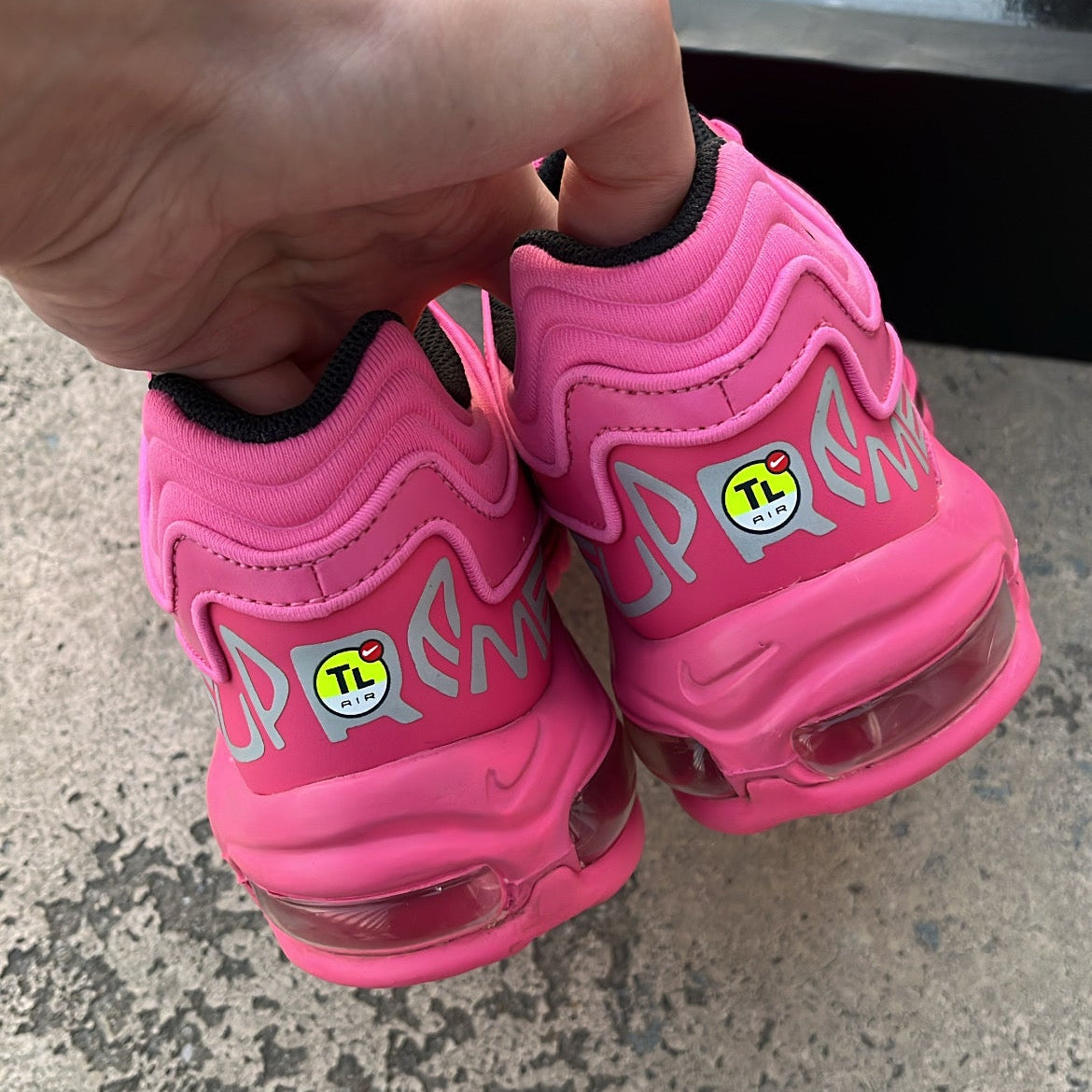 Air Max 98TL Supreme Pink - EU42.5 / US9 / UK8