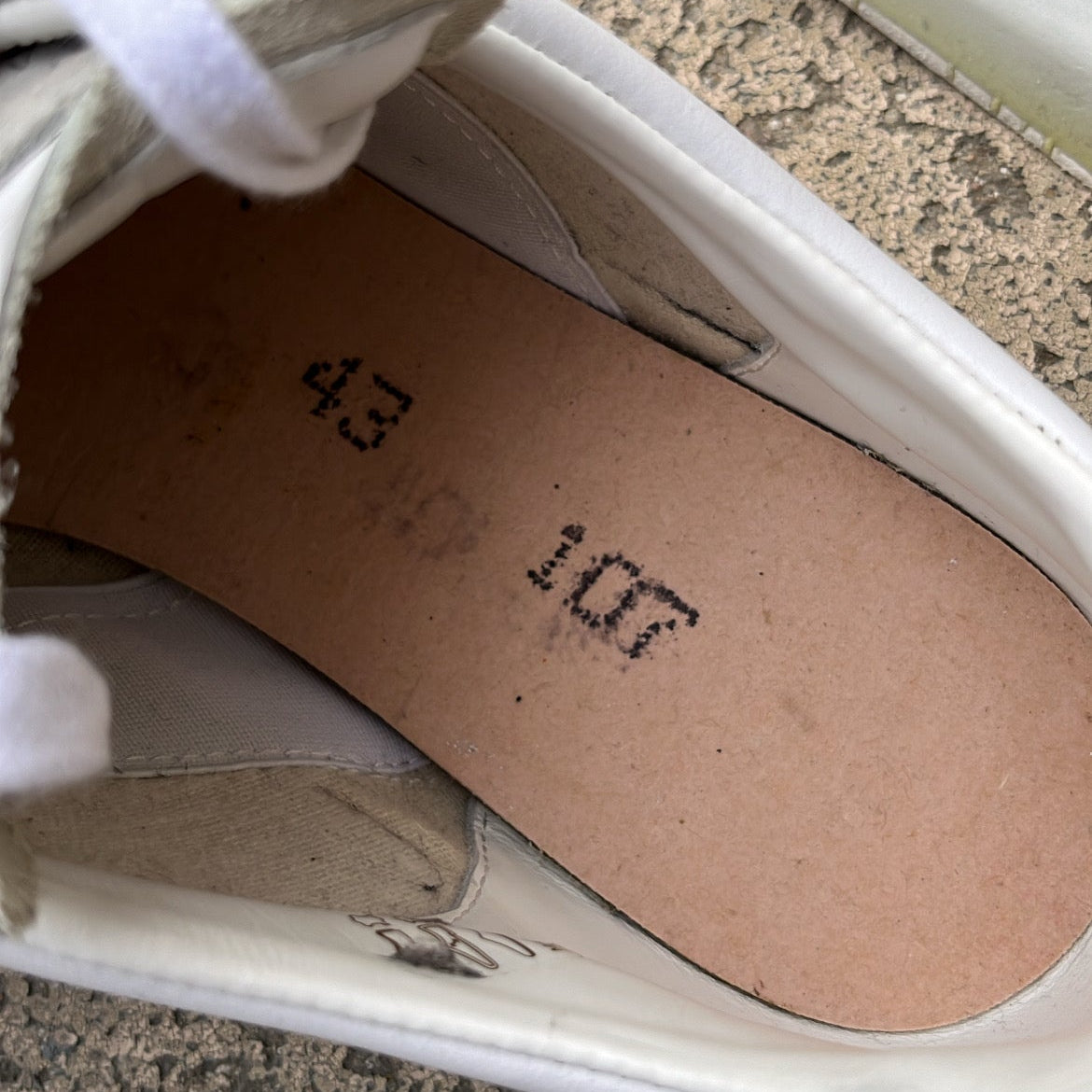 Maison Margiela GAT White - EU43 / US9.5 / UK8.5