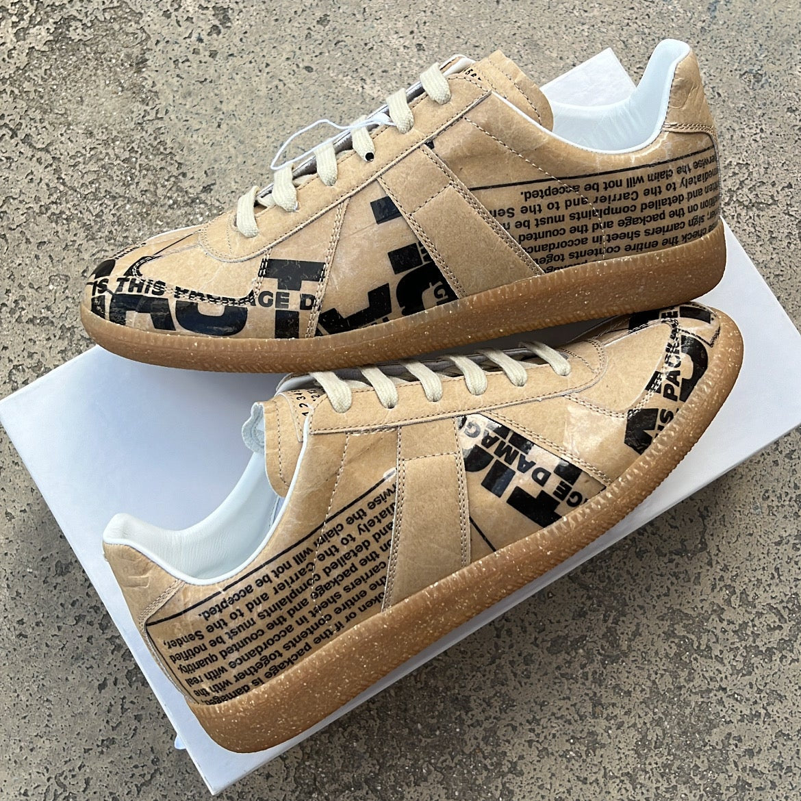 Maison Margiela GAT Newspaper - EU41 / US8 / UK7