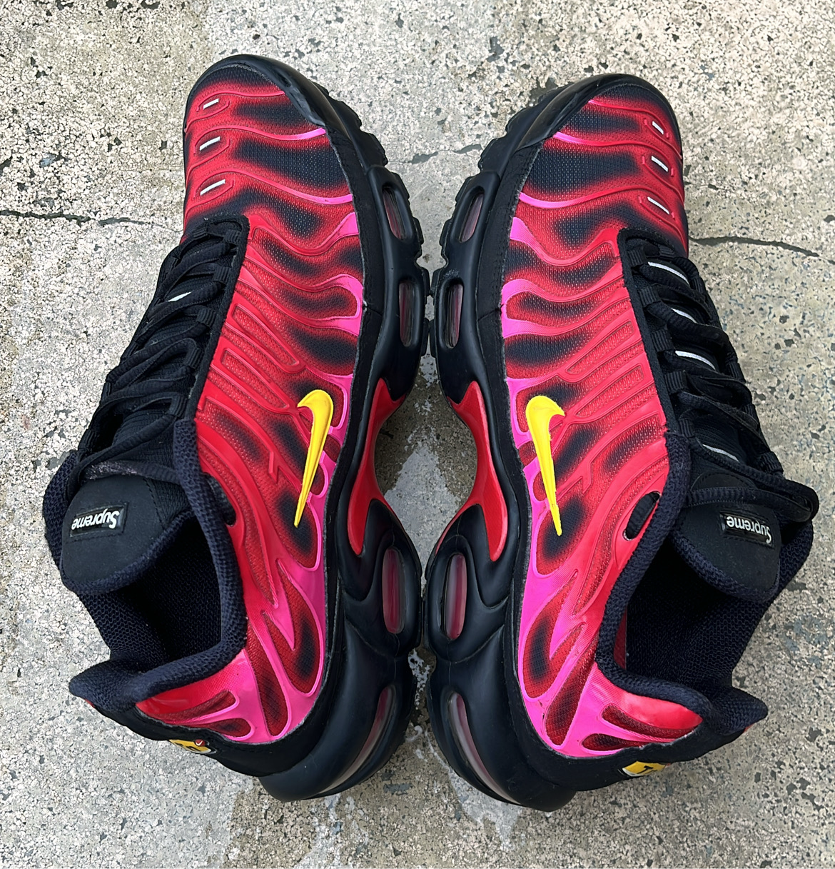 Tn Supreme Red - EU43 / US9.5 / UK8.5