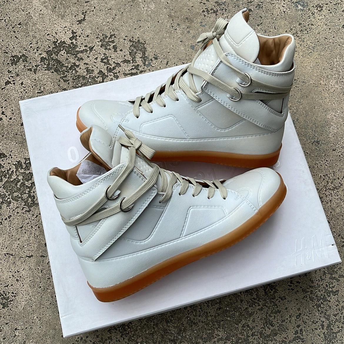 Maison Margiela x H&M High-Top White - EU40 / US7 / UK6