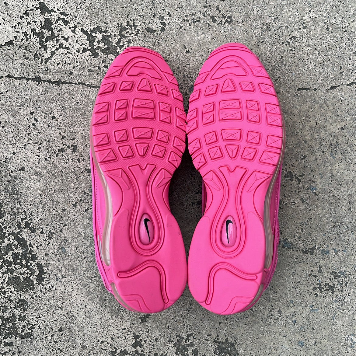 Air Max 98TL Supreme Pink - EU43 / US9.5 / UK8.5