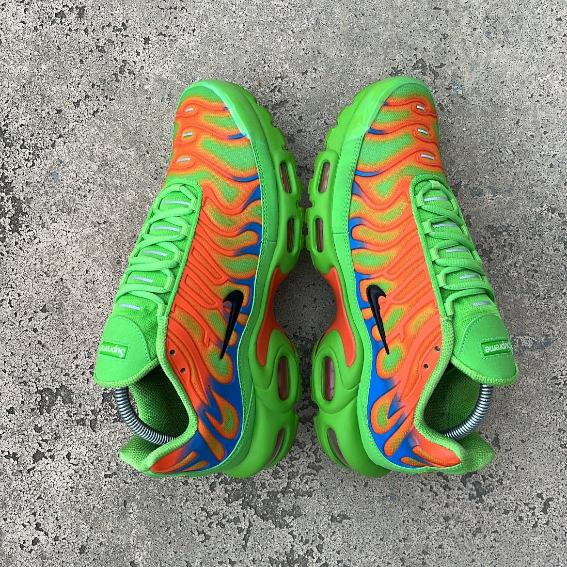 Tn Supreme Green - EU42 / US8.5 / UK7.5