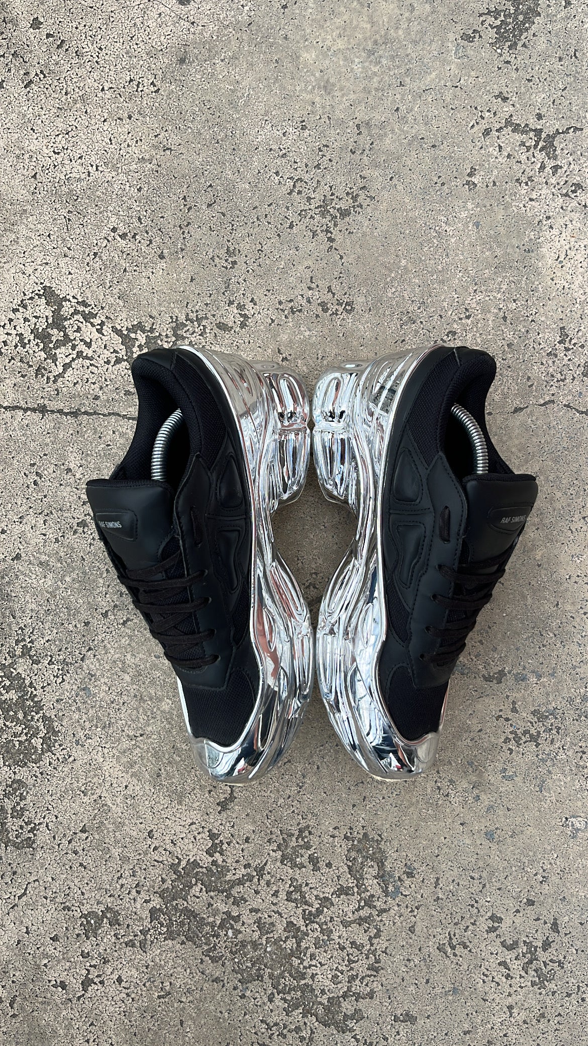 Adidas Ozweego Raf Simons Black - EU42 / US8.5 / UK7.5