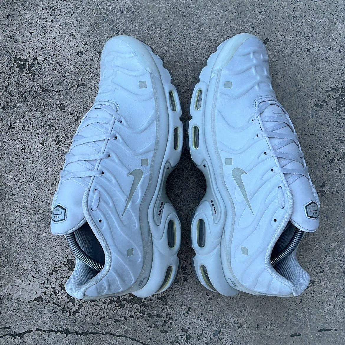 TN A Cold Wall White - EU42.5 / US9 / UK8