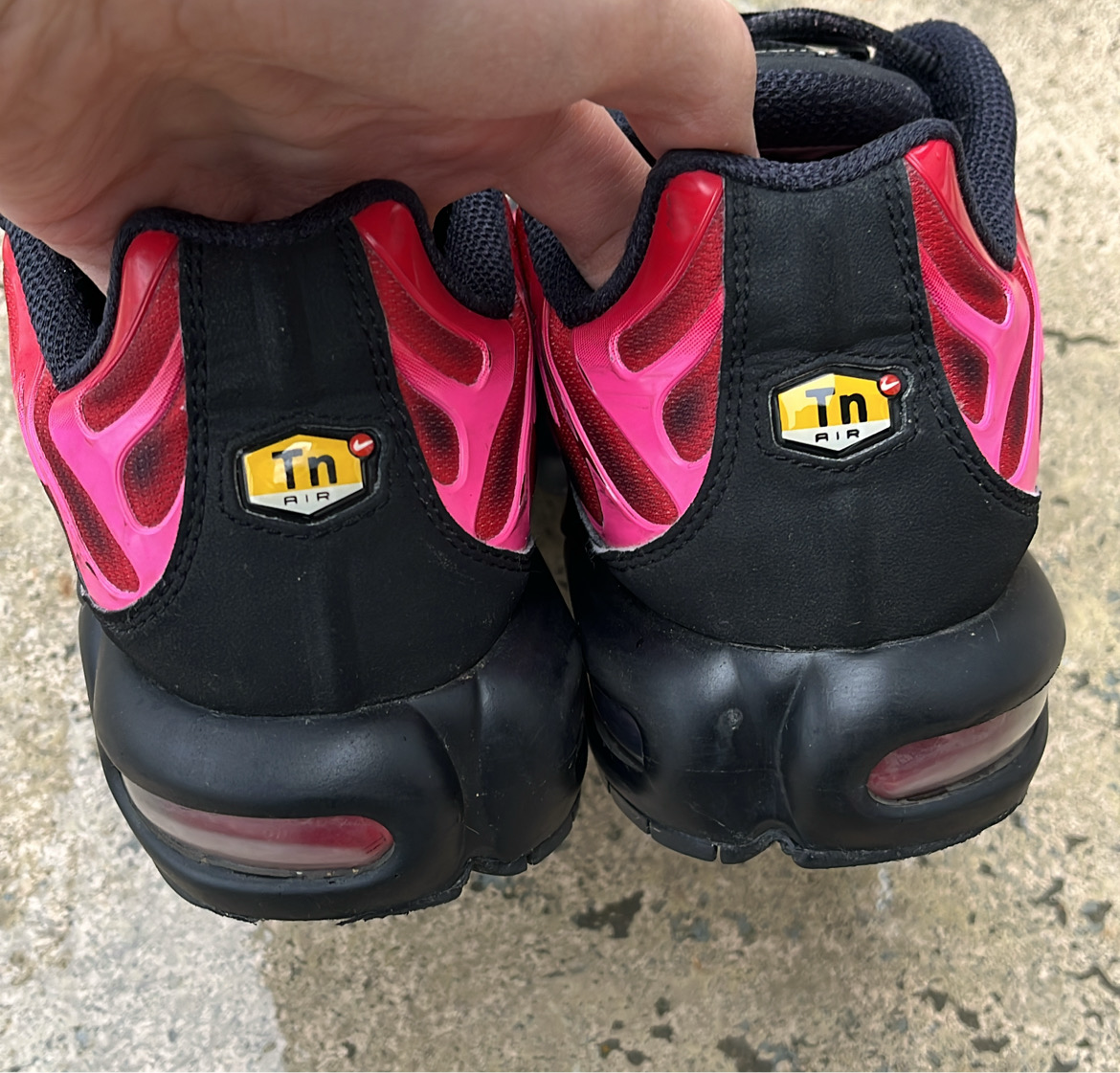 Tn Supreme Red - EU43 / US9.5 / UK8.5