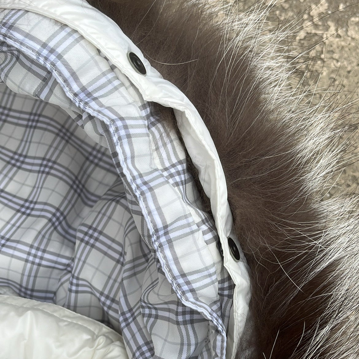 Burberry Black Label Glossy White Jacket - L - Real Silver Fox Fur
