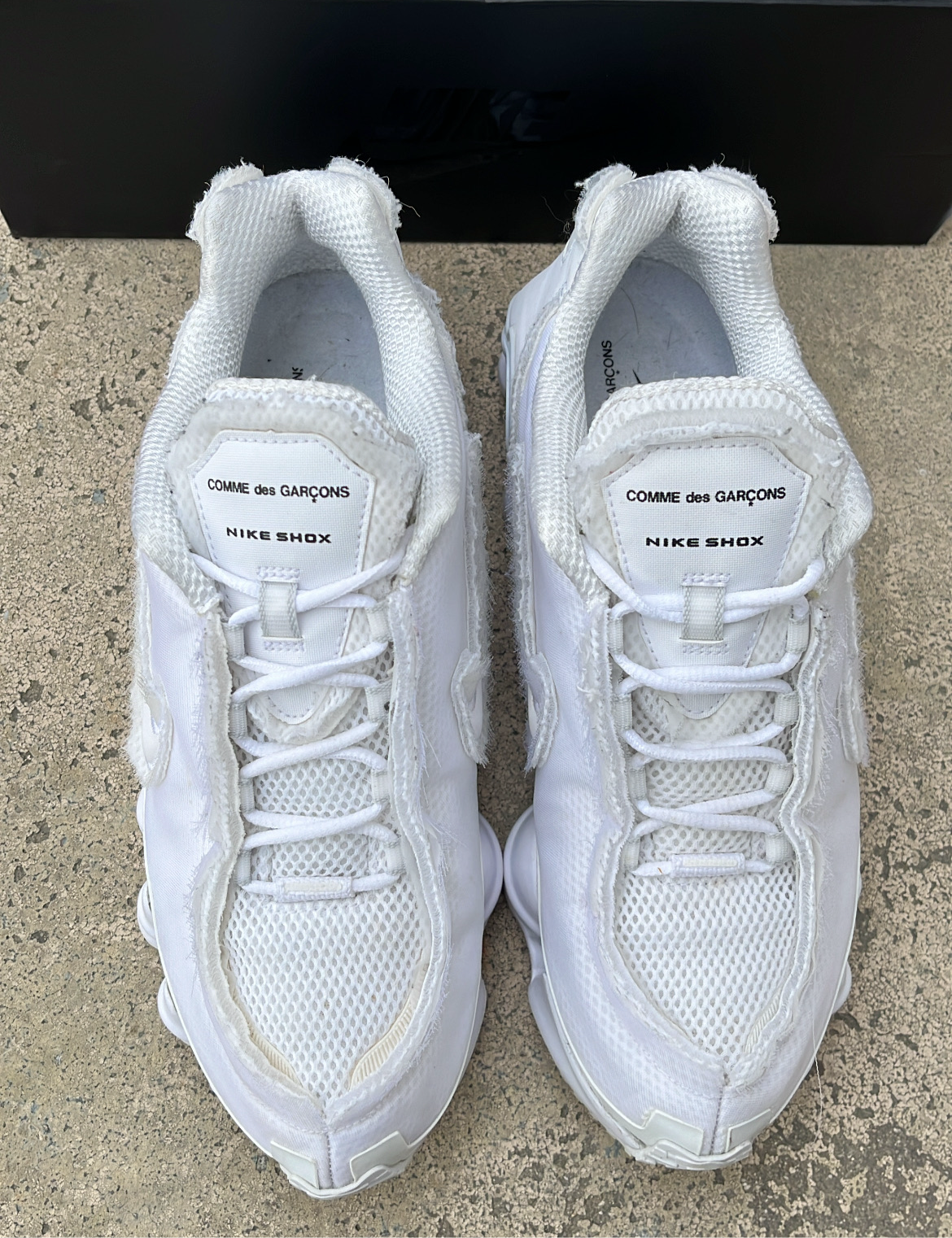 Shox CDG White - EU42 / US8.5 / UK7.5