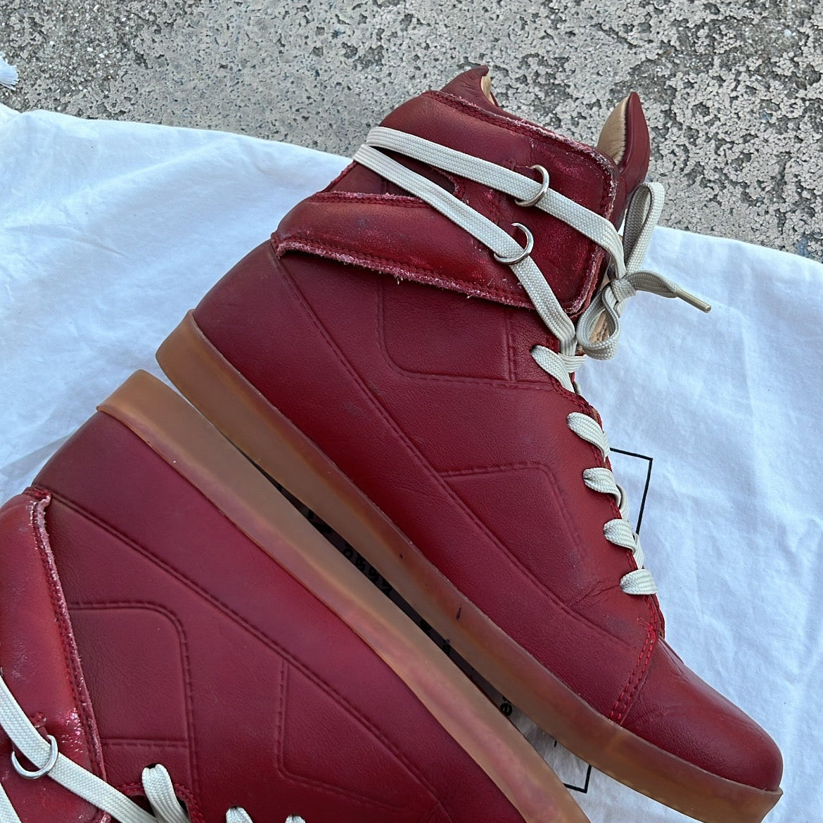 Maison Margiela x H&M High-Top Red - EU44 / US10.5 / UK9.5