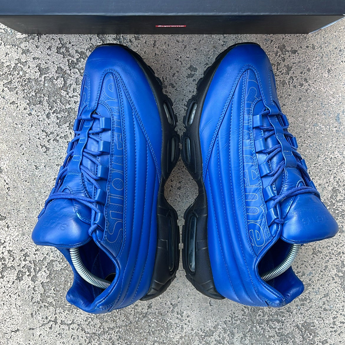 Air Max 95 Supreme Blue - EU42.5 / US9 / UK8