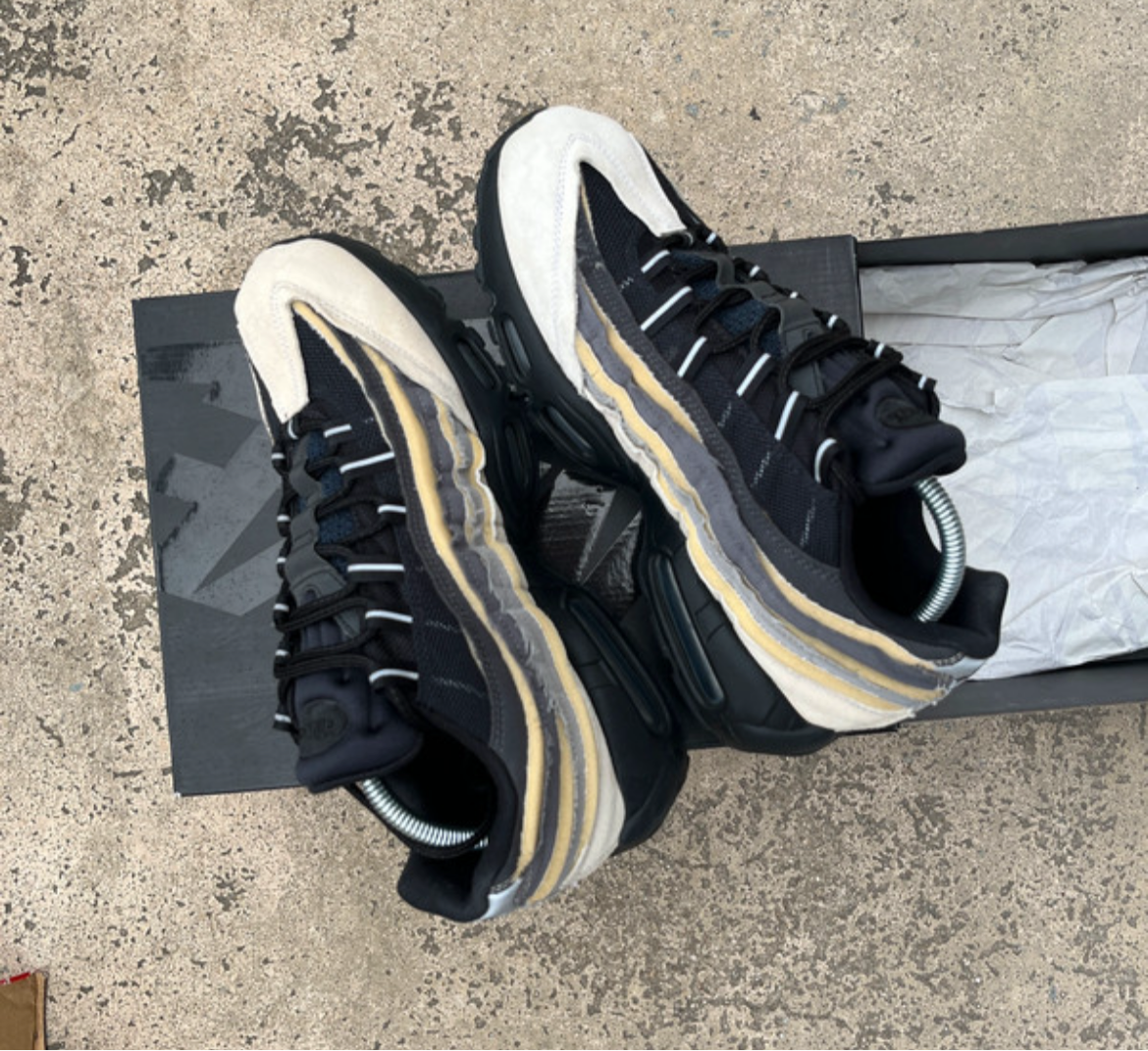 Air Max 95 CDG Grey - EU42,5 / US9 / UK8