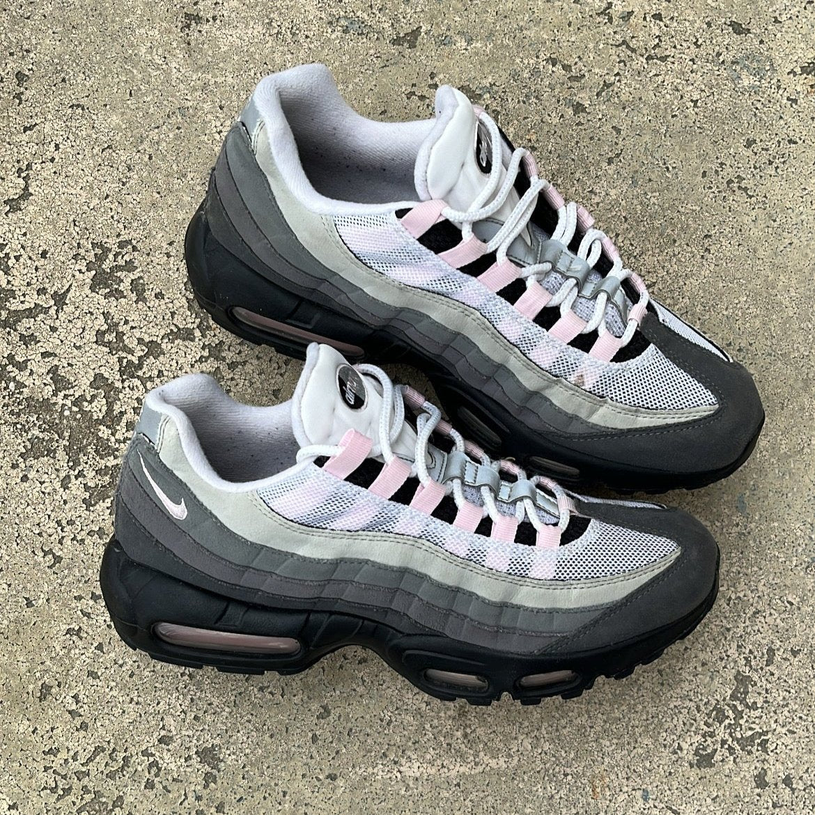 Air Max 95 Gunsmoke - EU42.5 / US9 / UK8