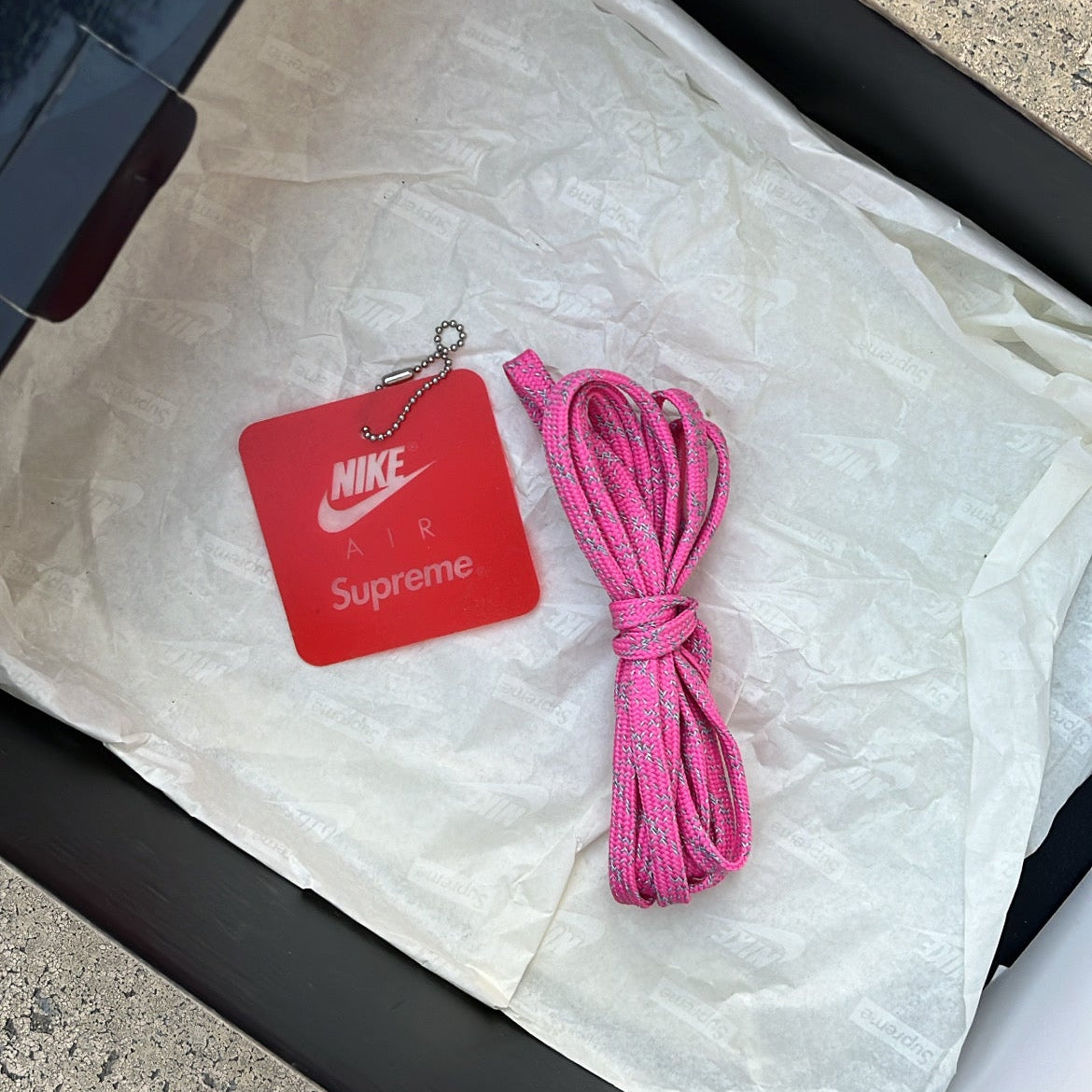 Air Max 98TL Supreme Pink - EU42.5 / US9 / UK8