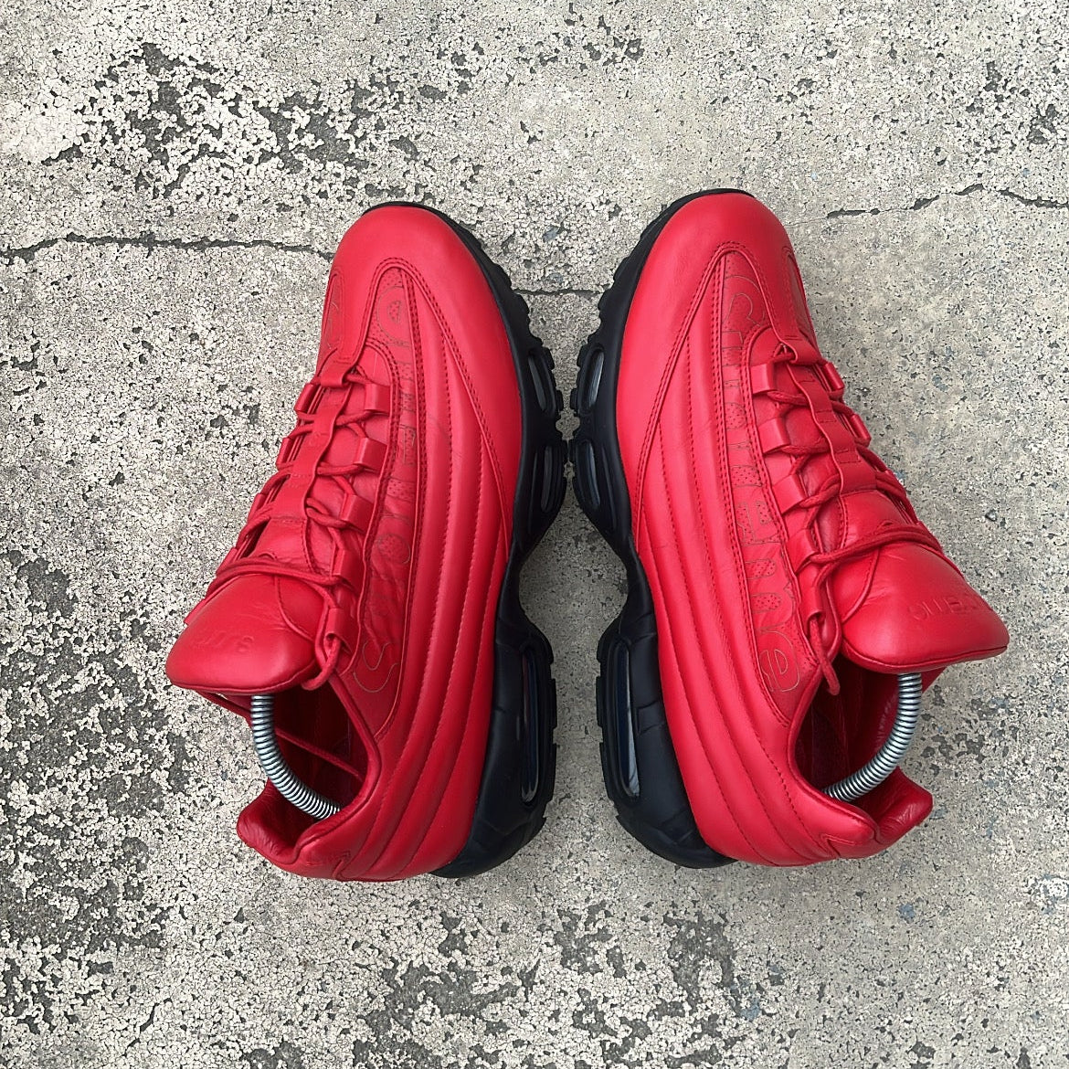Air Max 95 Supreme Red - EU42.5 / US9 / UK8