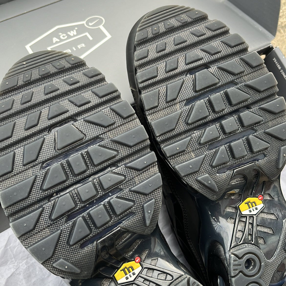 TN A Cold Wall Black - EU40.5 / US7.5 / UK6.5