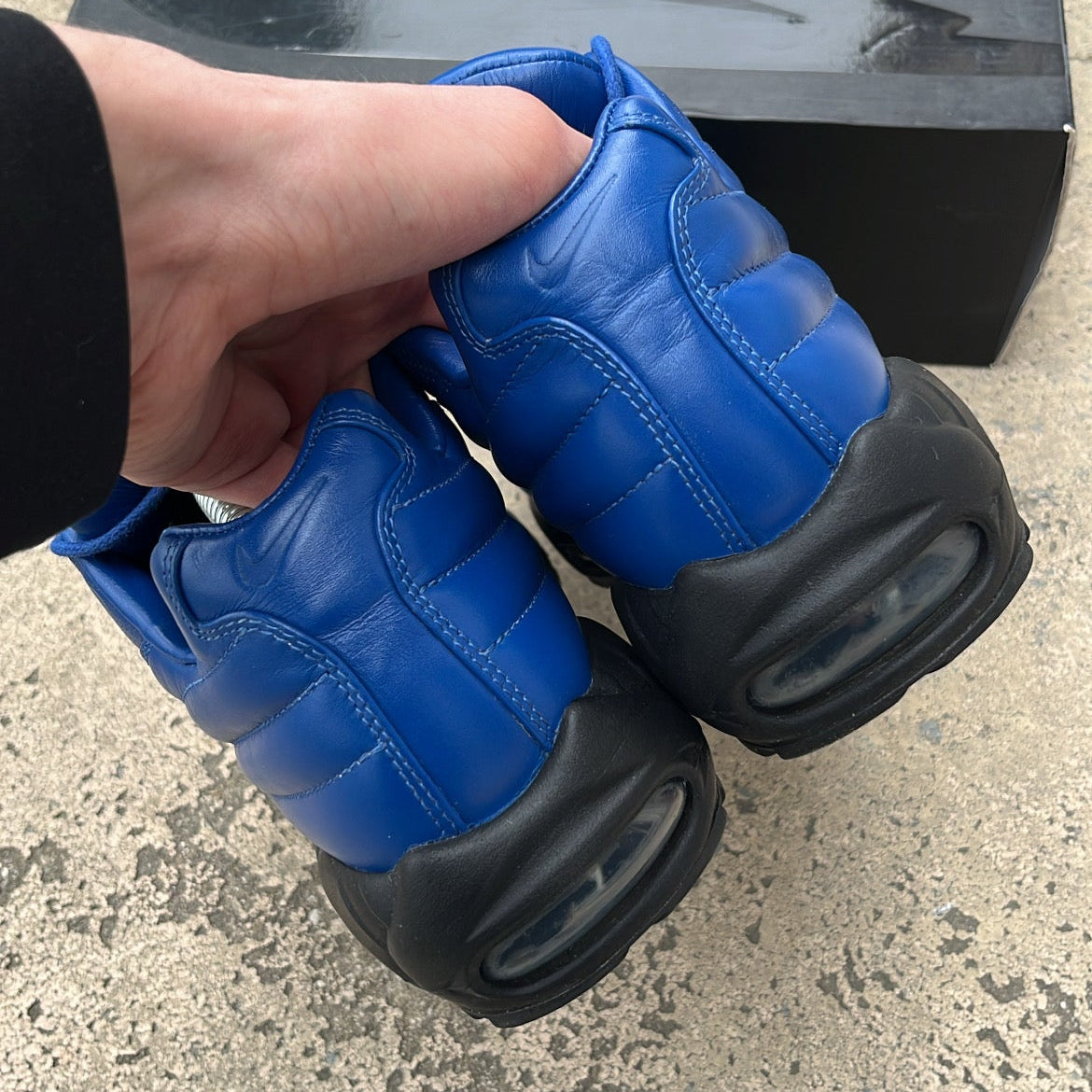 Air Max 95 Supreme Blue - EU42.5 / US9 / UK8