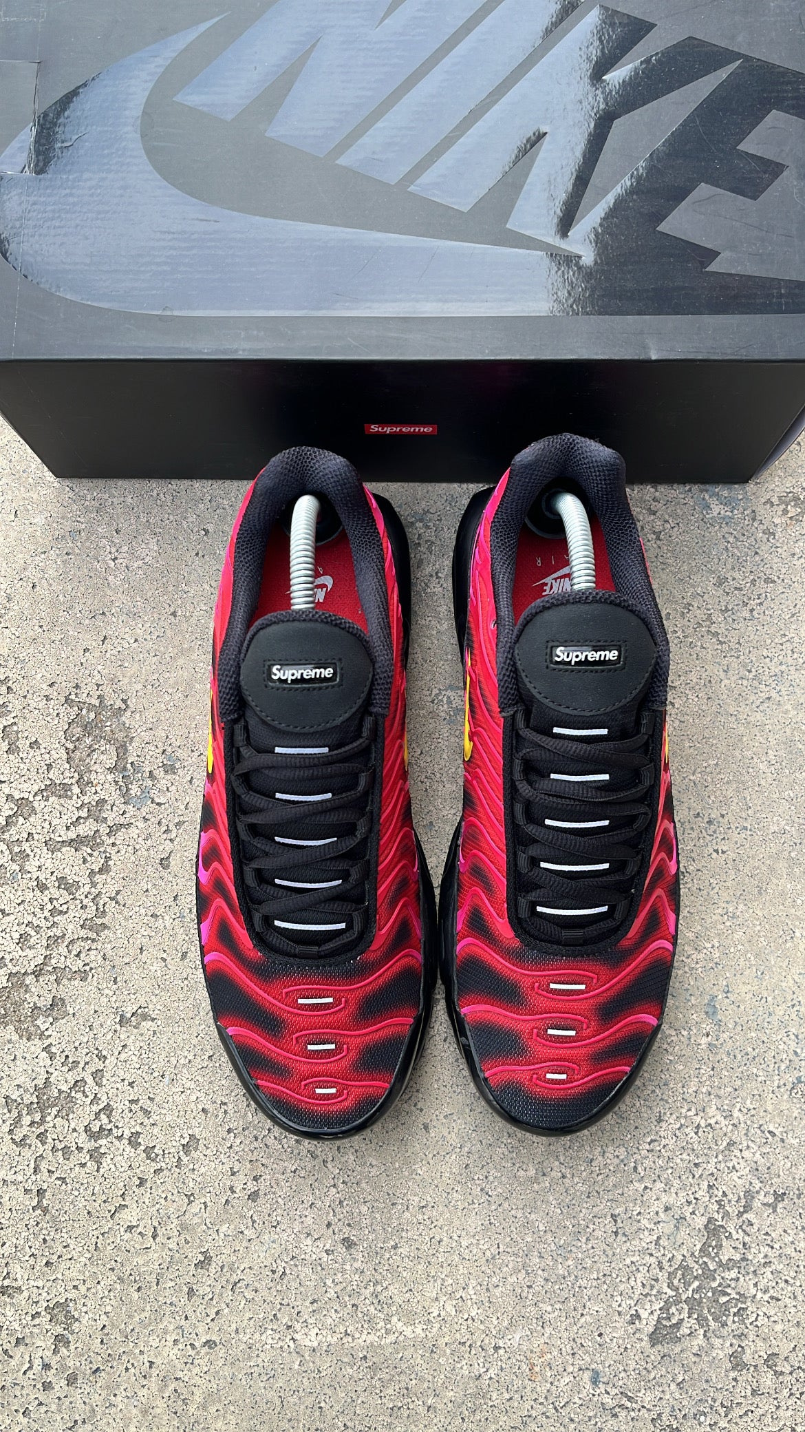 Tn Supreme Red - EU41 / US8 / UK7