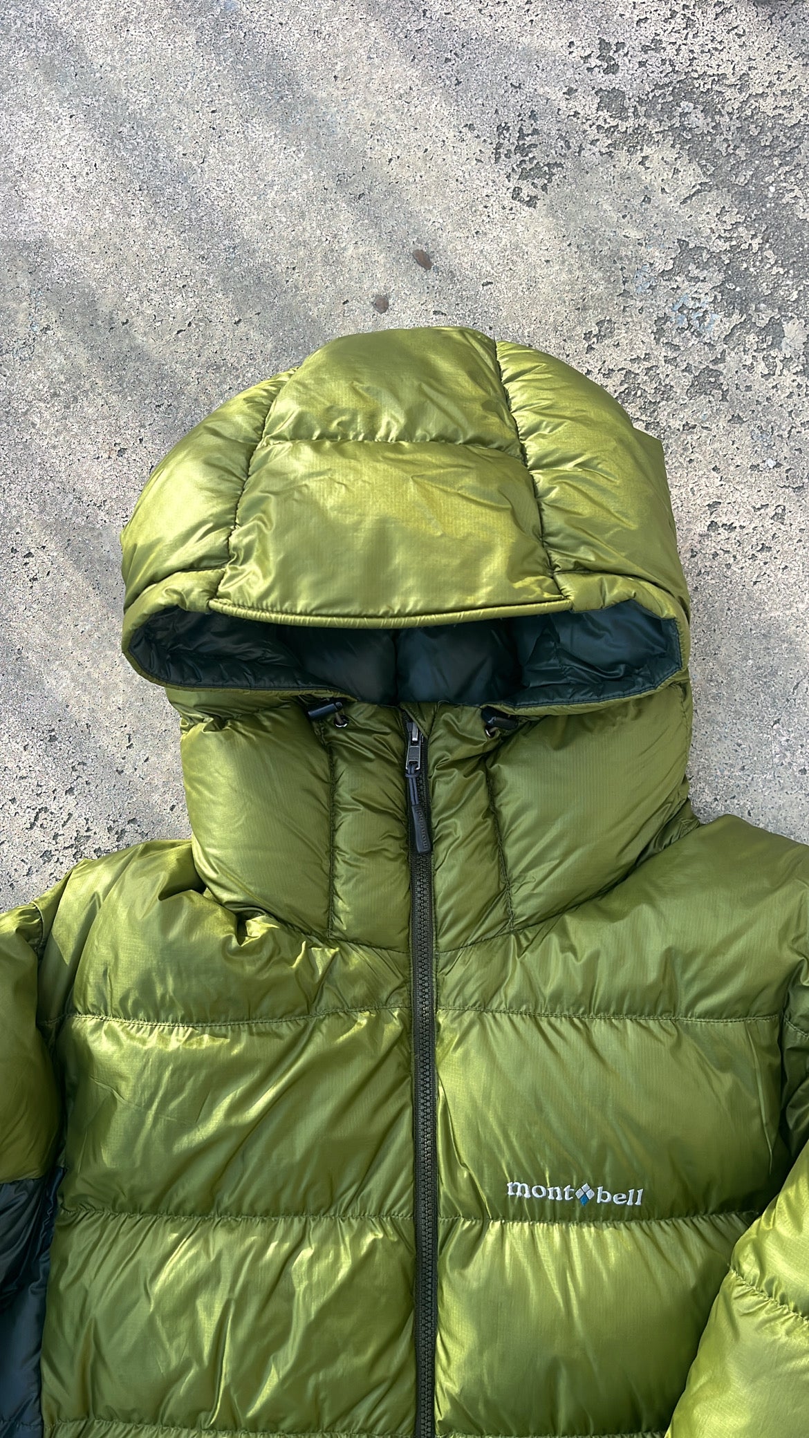 Montbell Alpine Light Down Puffer Kaki Shiny - L