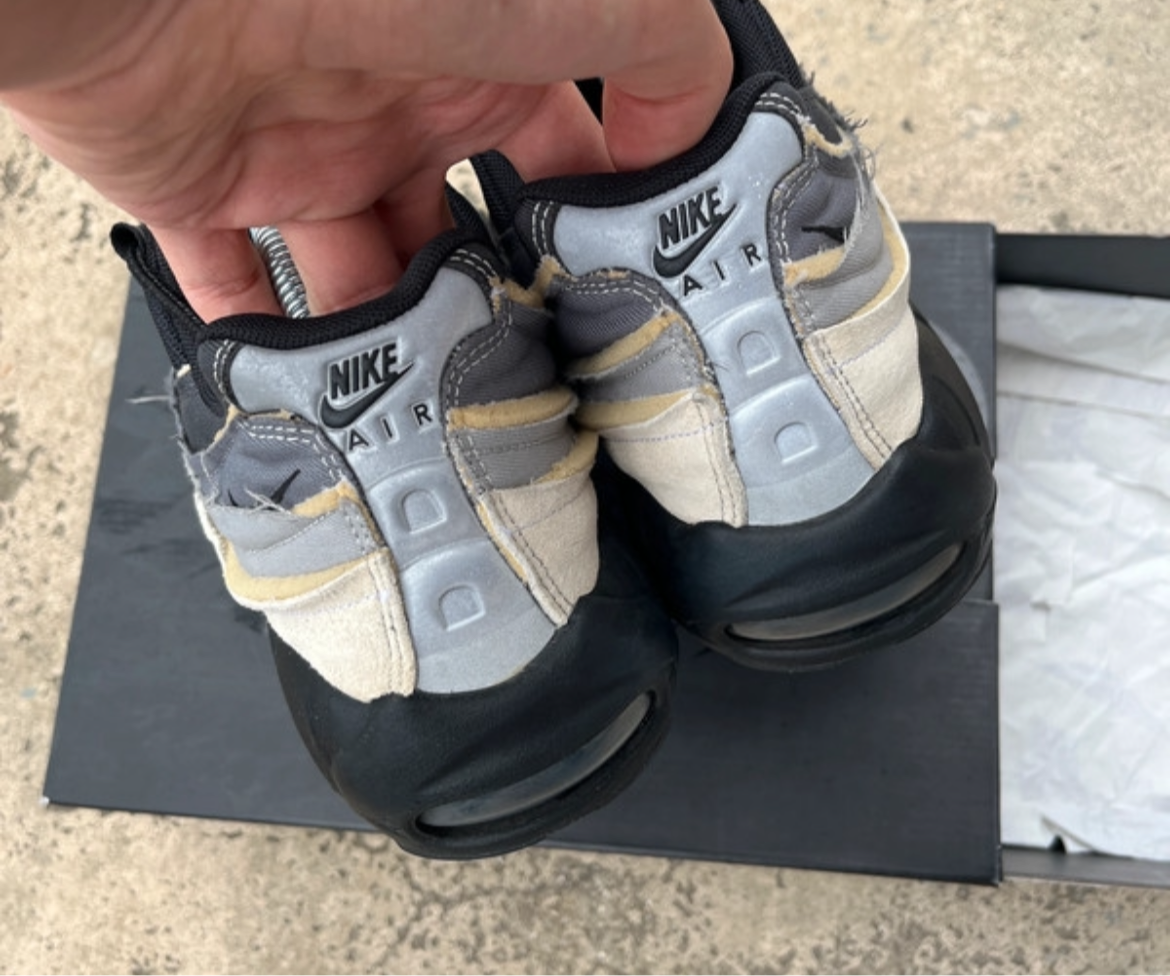 Air Max 95 CDG Grey - EU42,5 / US9 / UK8