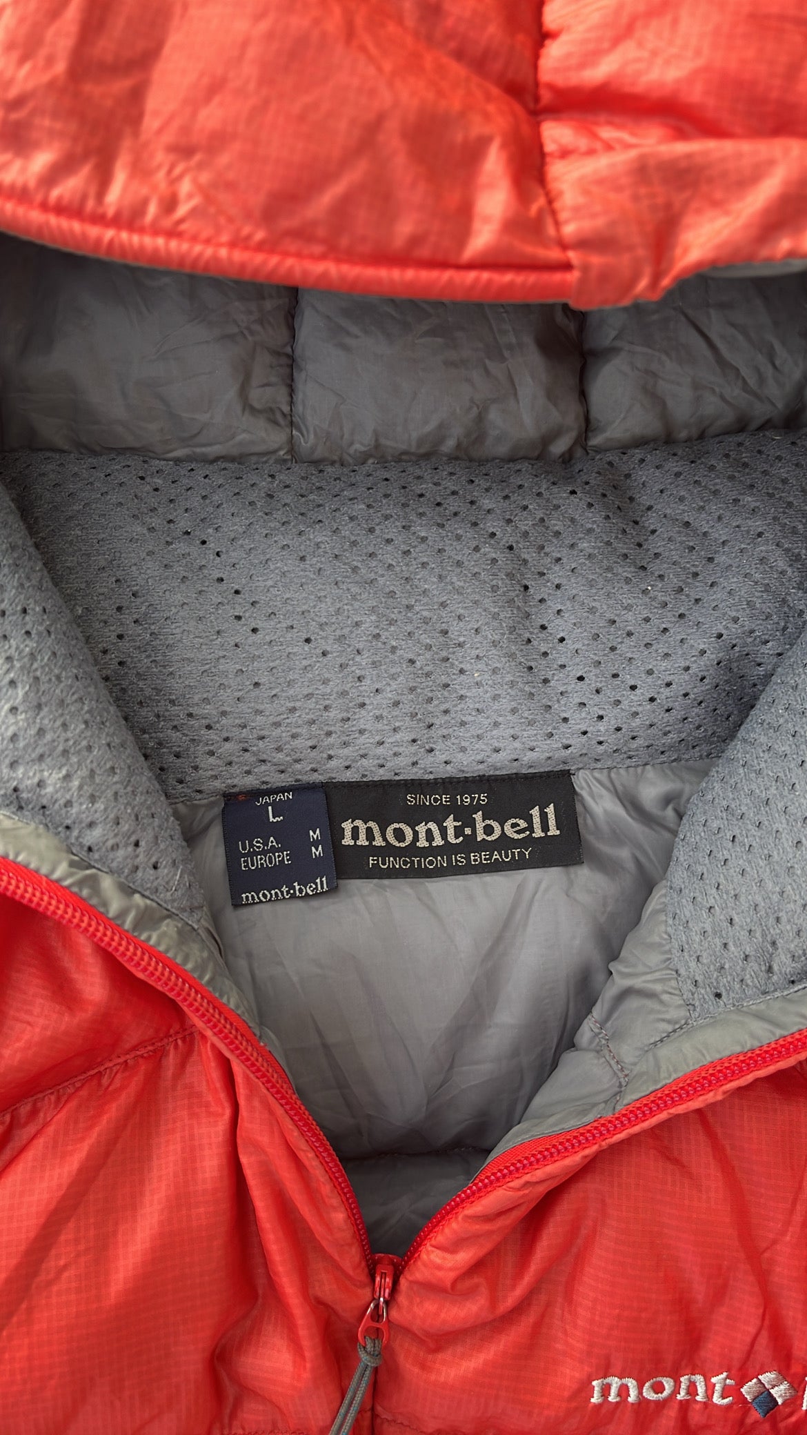 Montbell Alpine Light Down Puffer Red - M