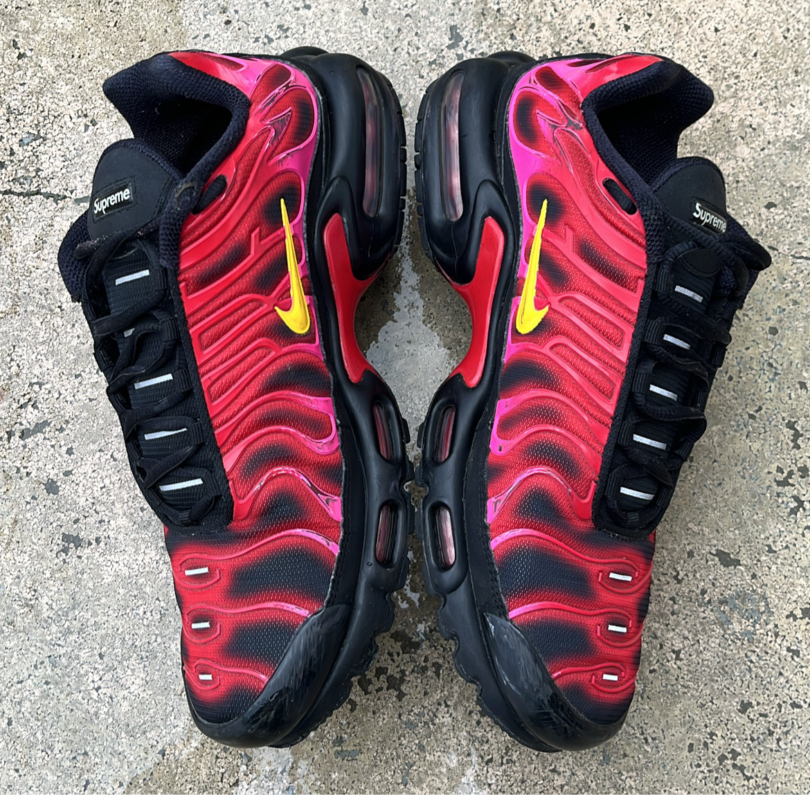 Tn Supreme Red - EU43 / US9.5 / UK8.5