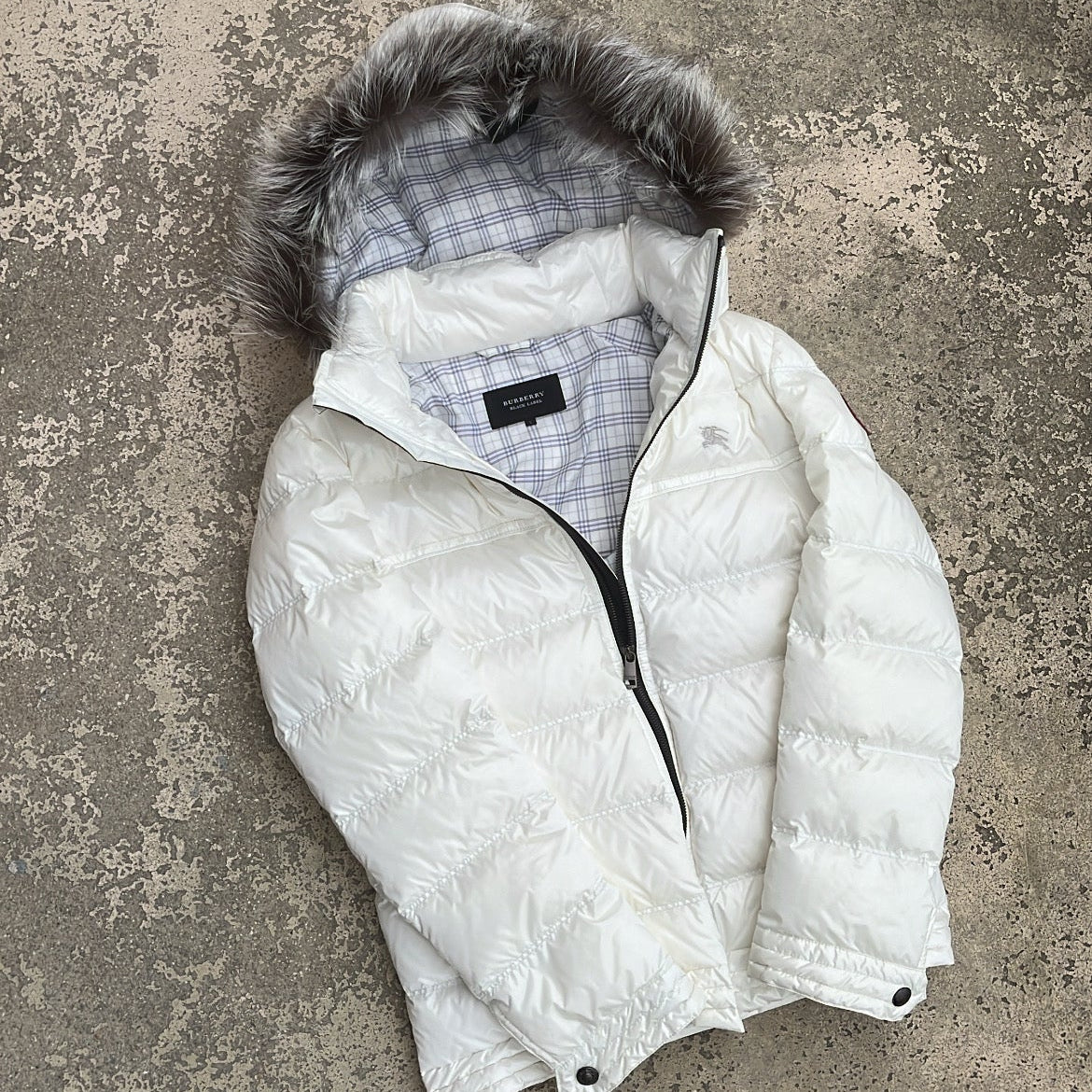 Burberry Black Label Glossy White Jacket - L - Real Silver Fox Fur