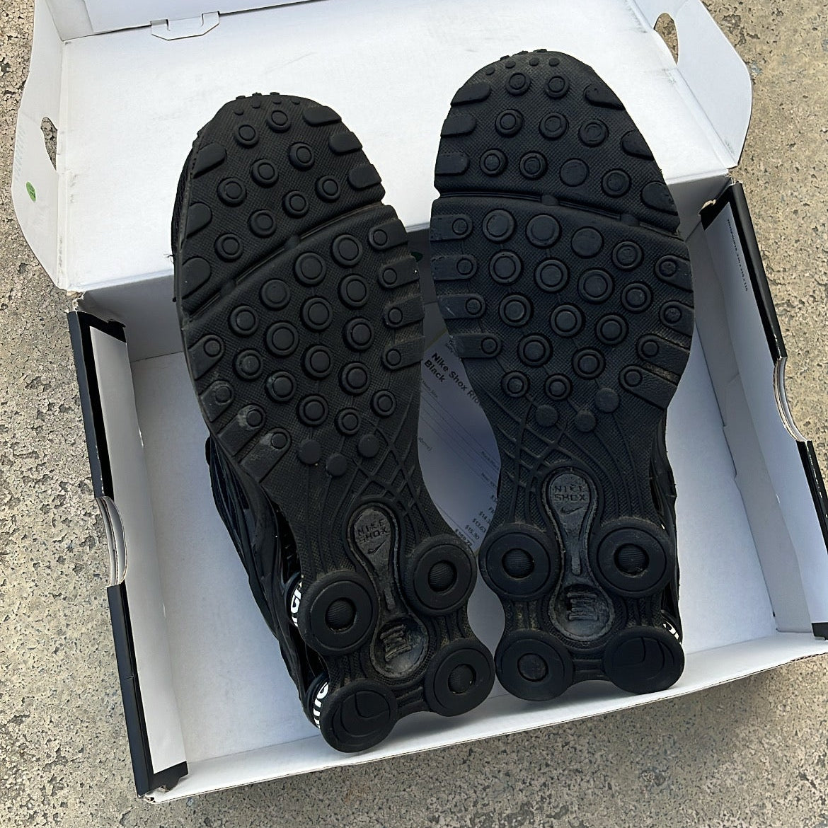 Shox Supreme Black - EU43 / US9.5 / UK8.5