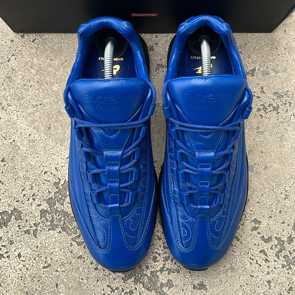 Air Max 95 Supreme Blue - EU42.5 / US9 / UK8