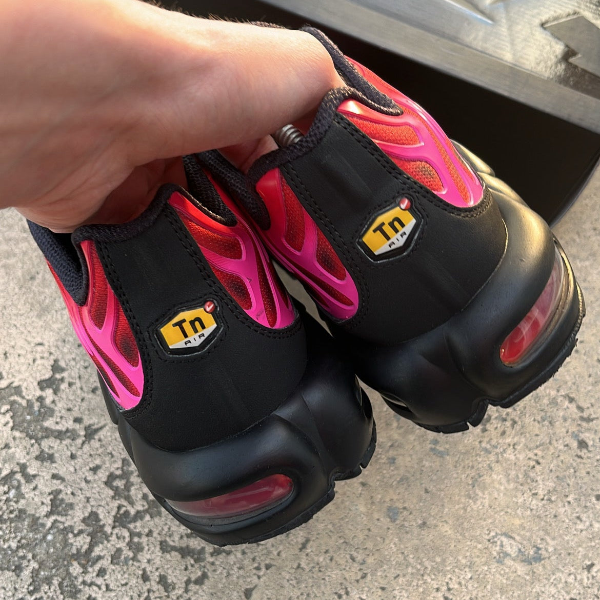 Tn Supreme Red - EU44.5 / US10.5 / UK9.5