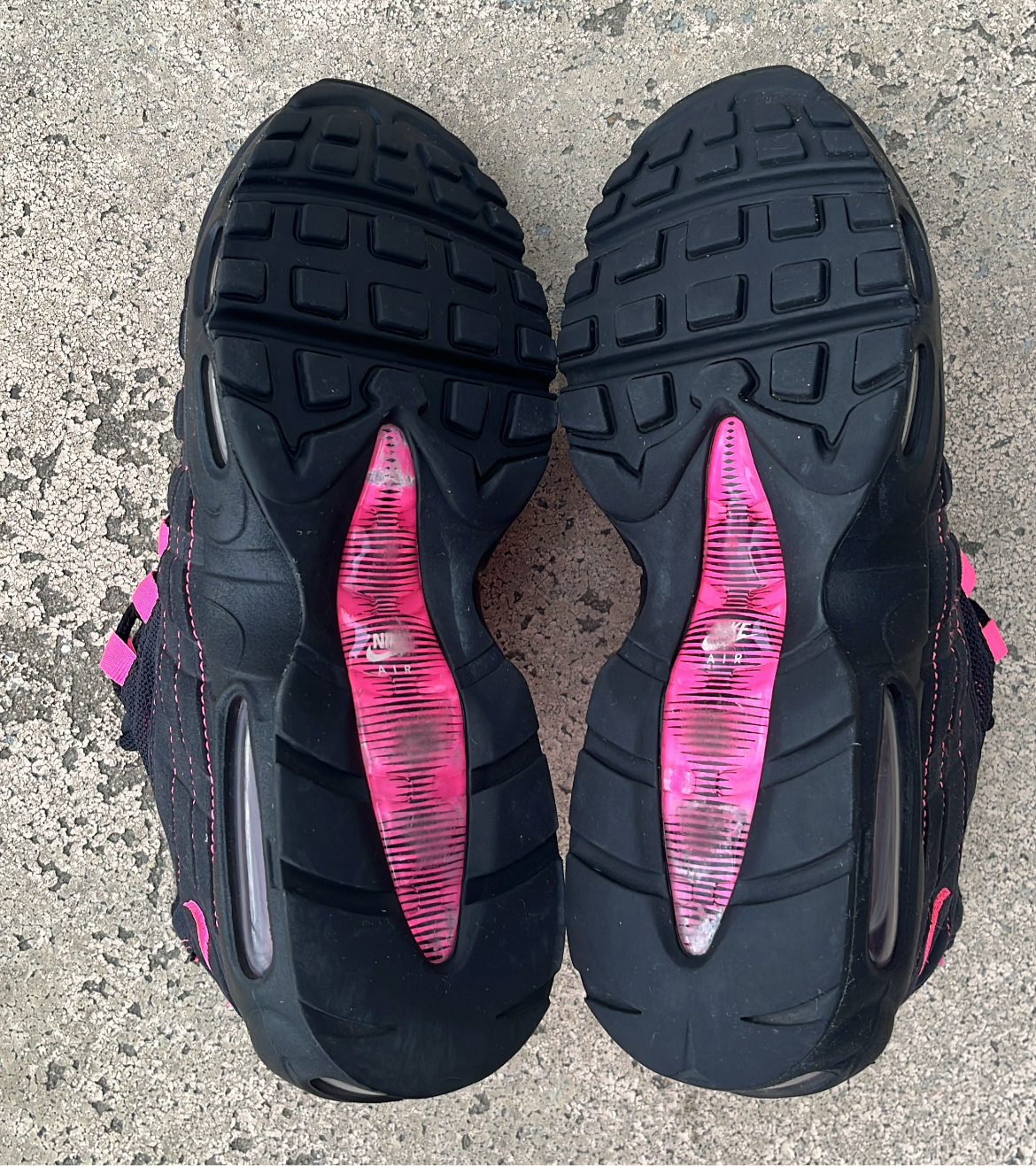 Air Max 95 Black Pink - EU42.5 / US9 / UK8