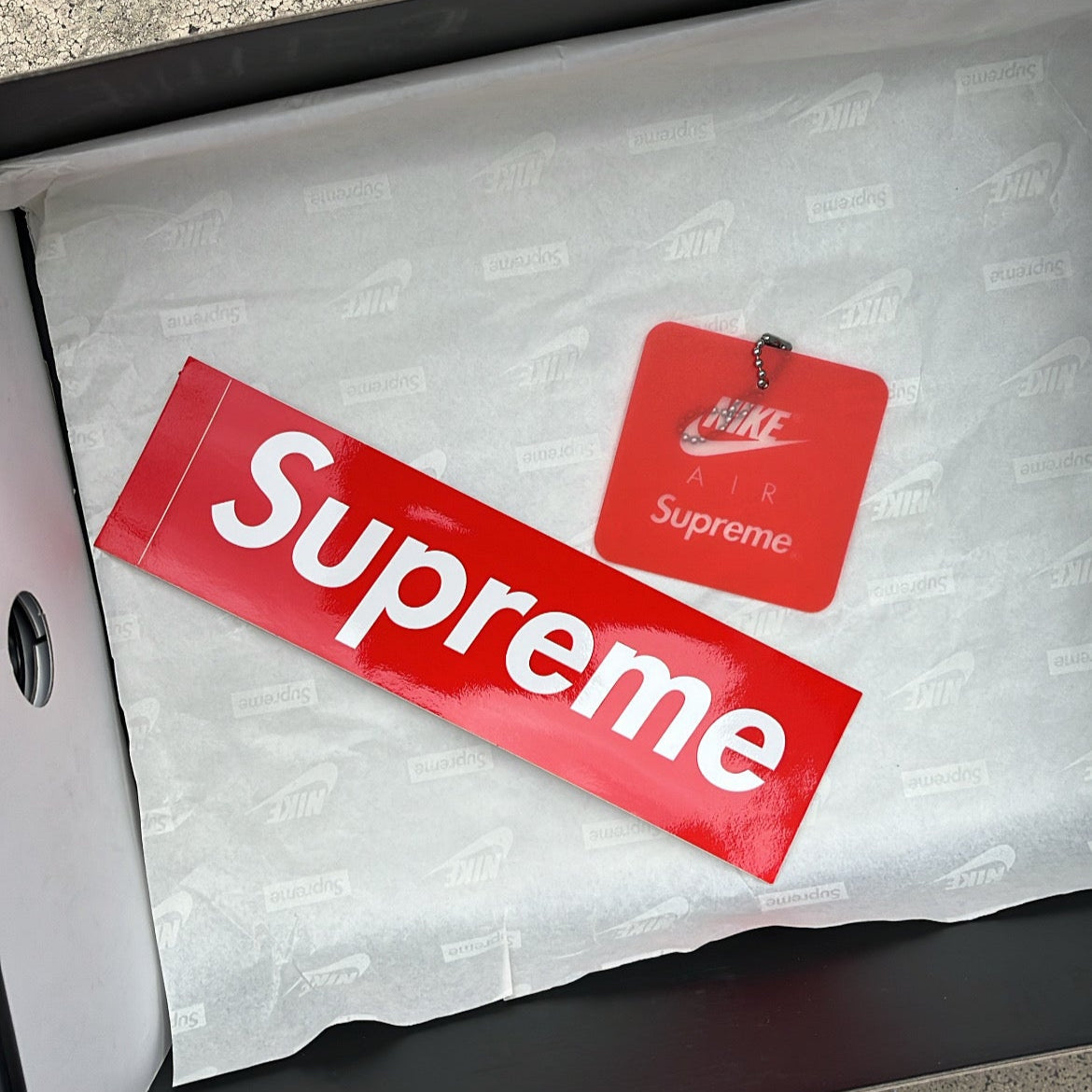 Tn Supreme Red - EU44.5 / US10.5 / UK9.5