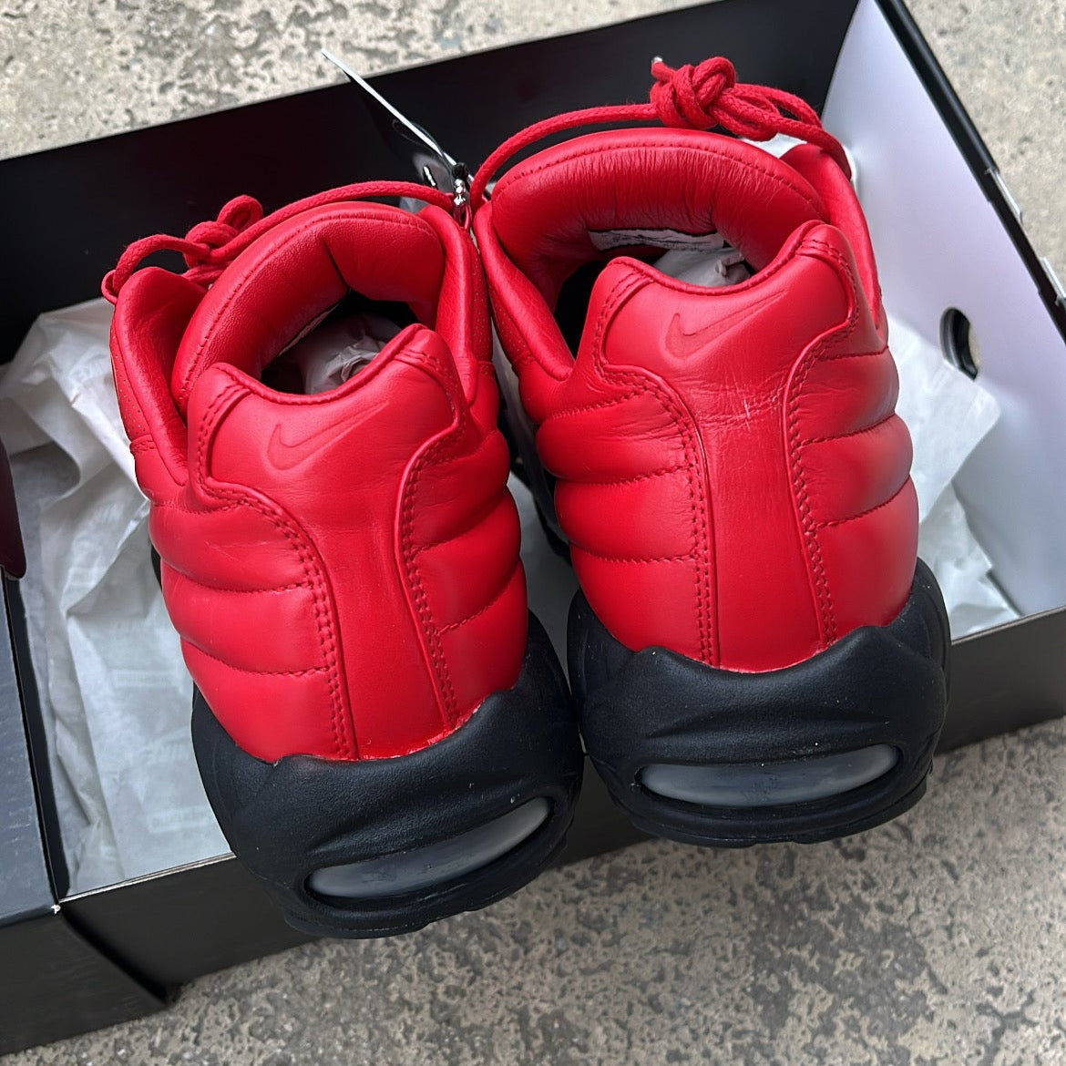 Air Max 95 Supreme Red - EU44 / US10 / UK9