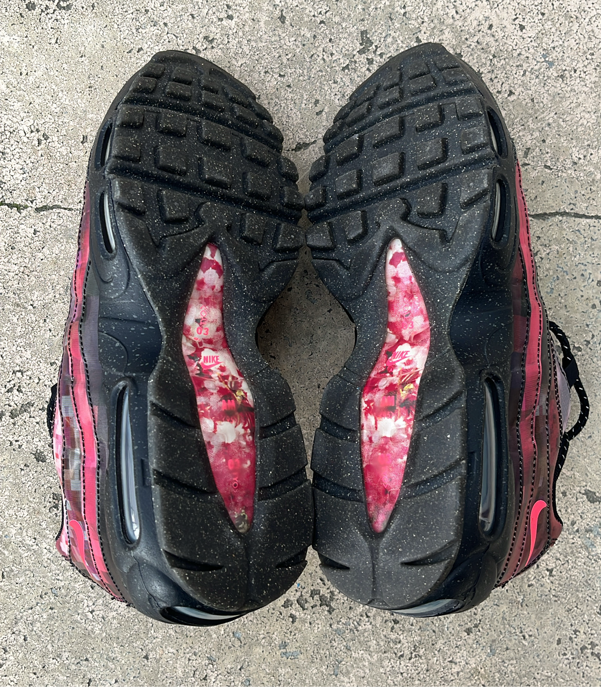 Air Max 95 Cherry Blossom - EU40.5 / US7.5 / UK6.5