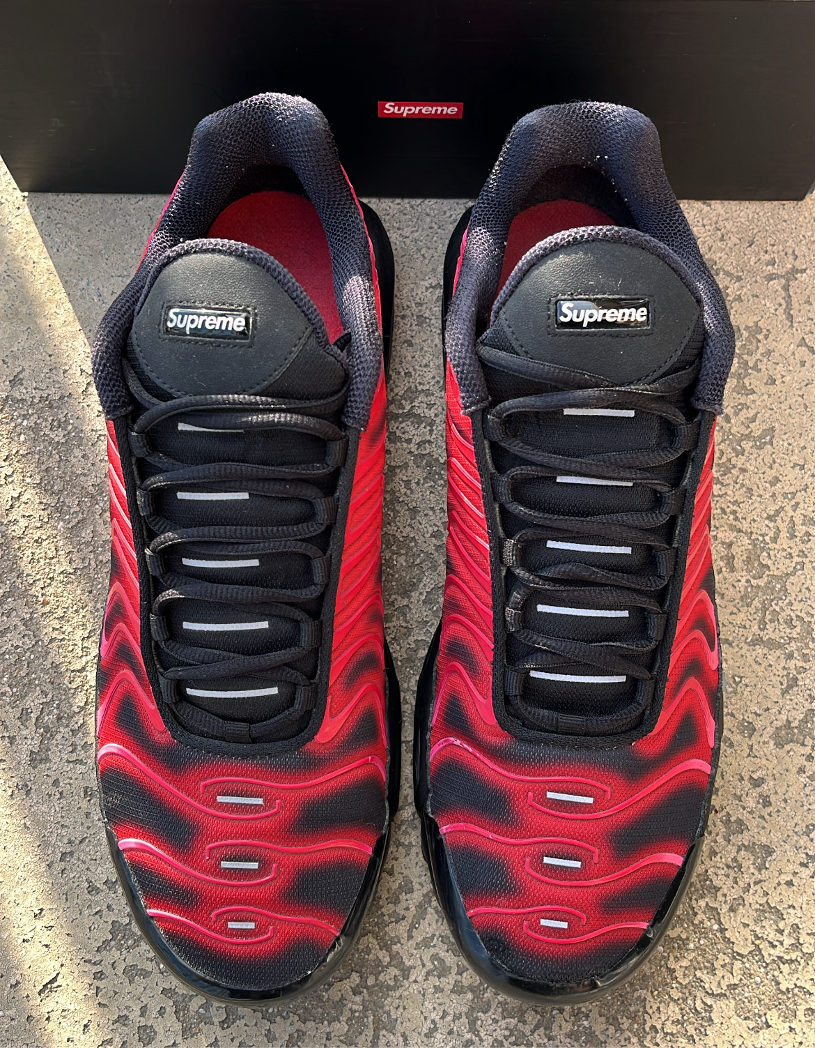 TN Supreme Red (EU45.5 / US11.5 / UK10.5)