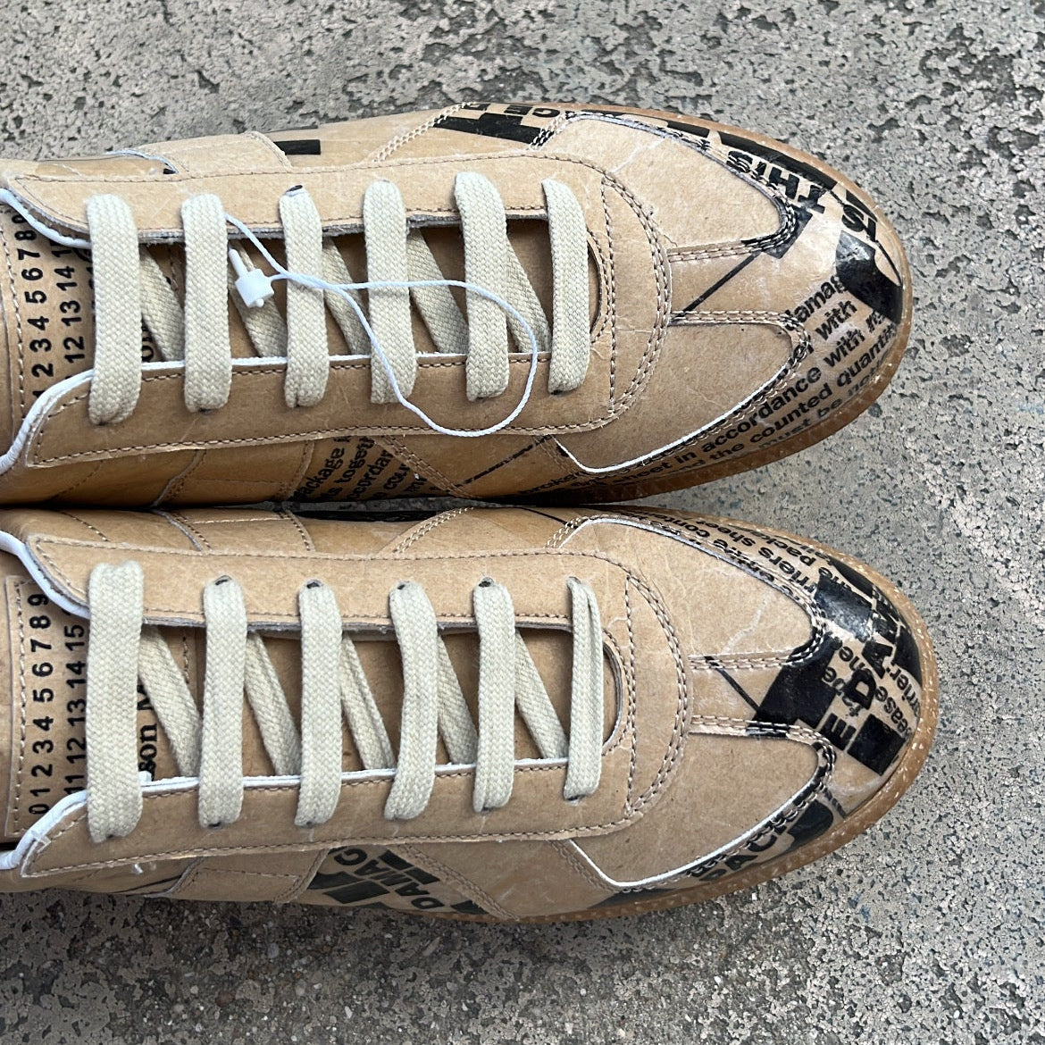 Maison Margiela GAT Newspaper - EU41 / US8 / UK7