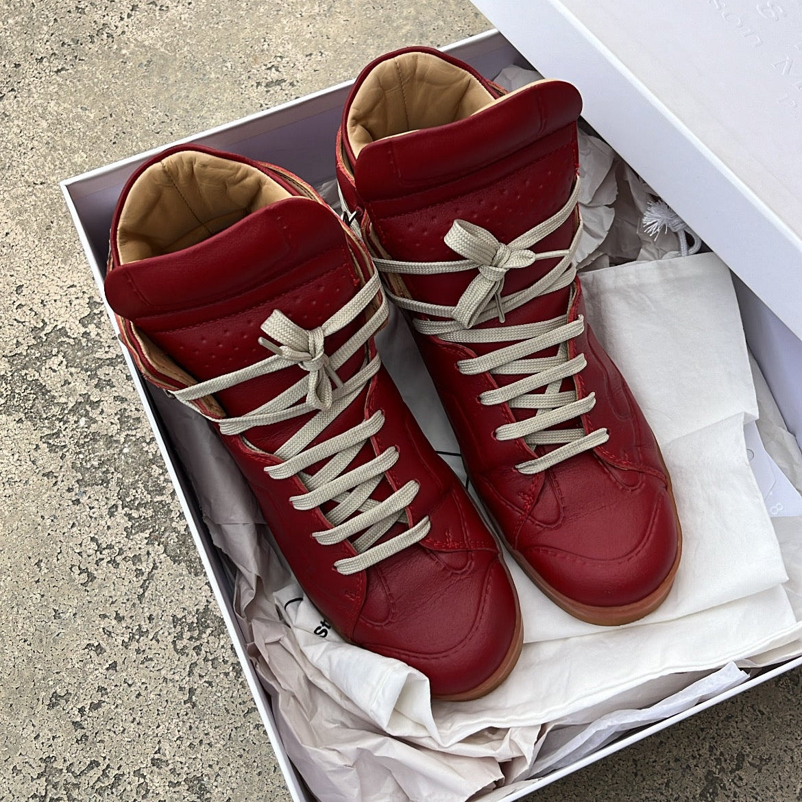 Maison Margiela x H&M High-Top Red - EU42 / US8.5 / UK7.5