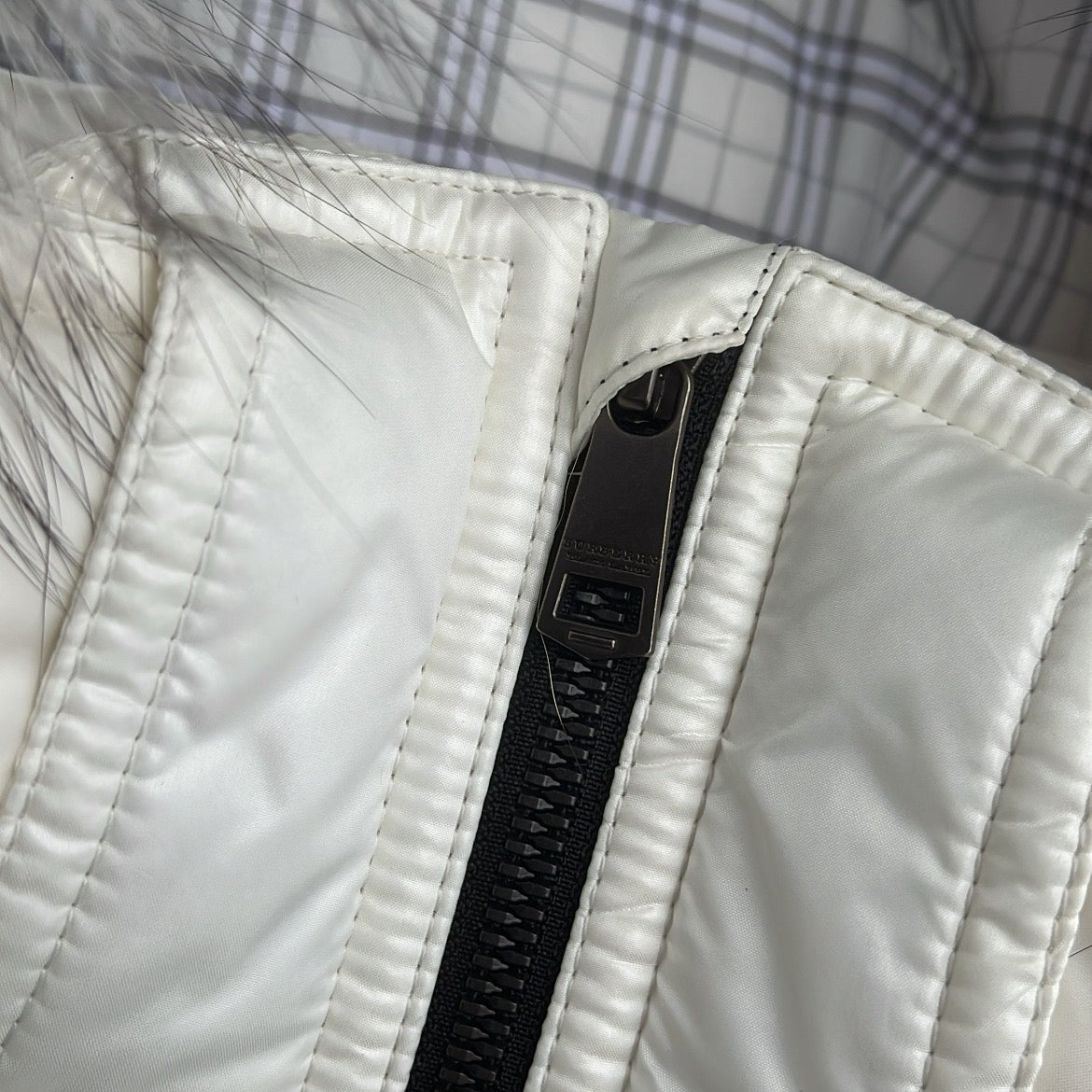 Burberry Black Label Glossy White Jacket - L - Real Silver Fox Fur